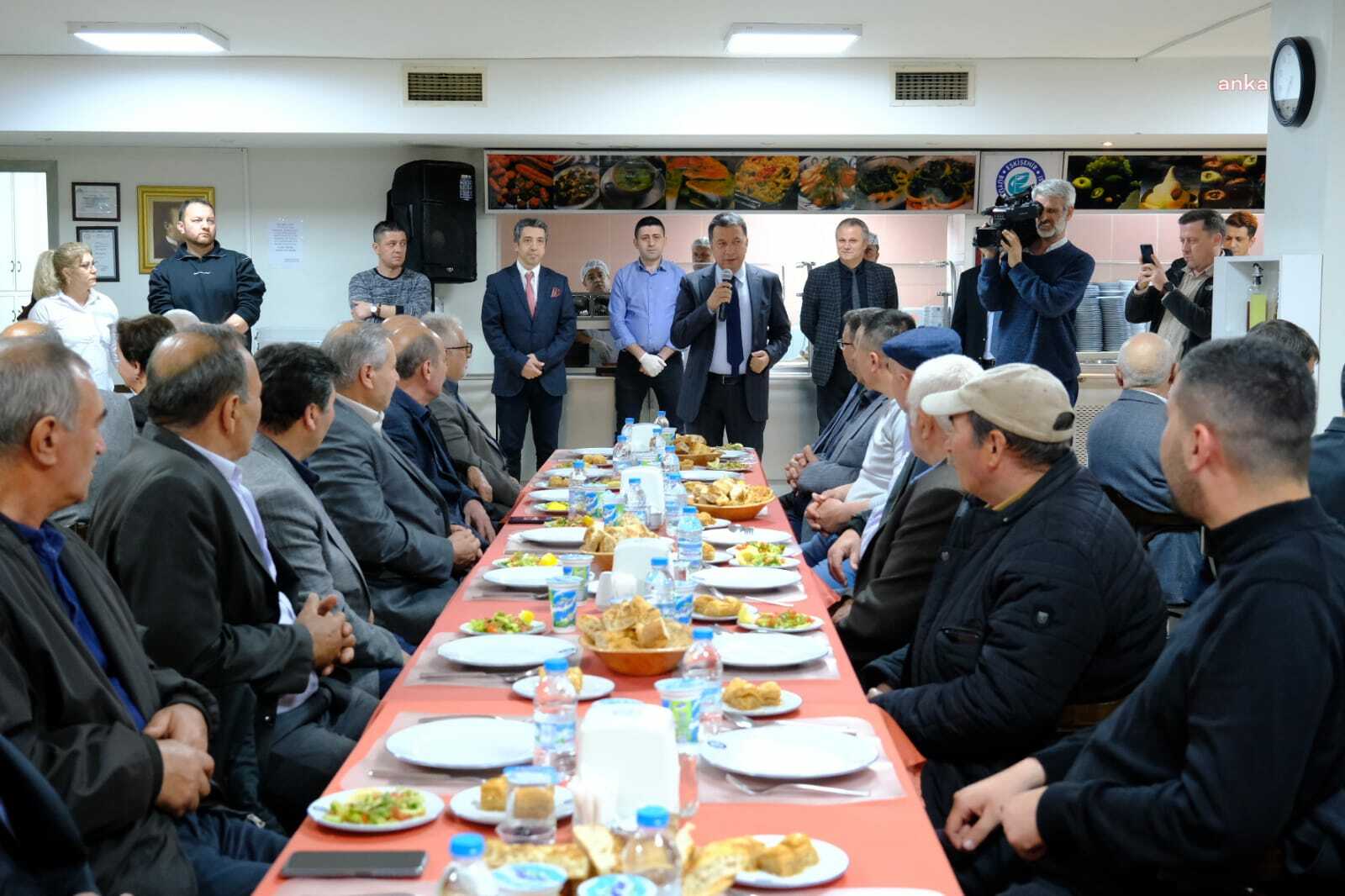 ODUNPAZARI MUHTARLARI, ESKİŞEHİR BÜYÜKŞEHİR'İN İFTARINDA BULUŞTU
