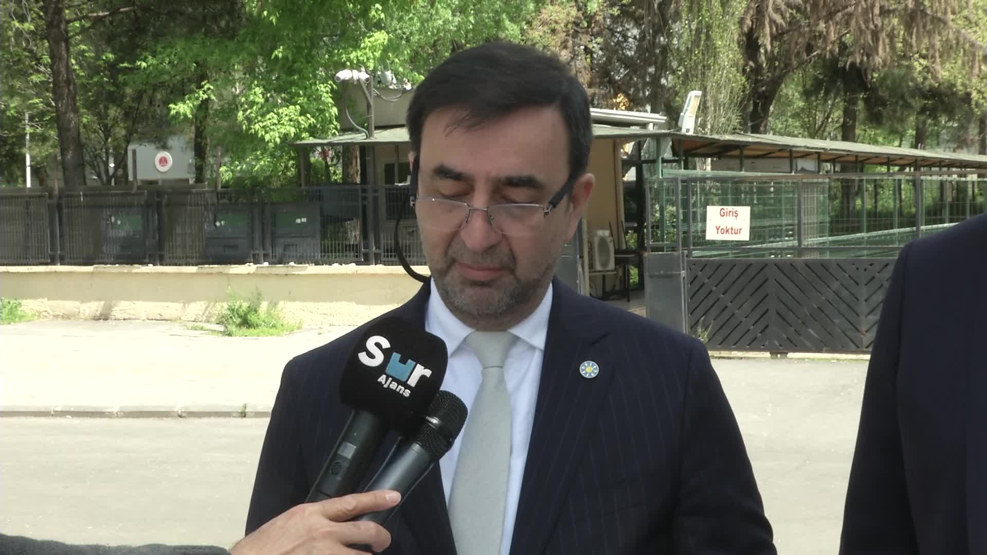 İYİ PARTİ DİYARBAKIR MİLLETVEKİLİ ADAYI CANORUÇ, BAKAN NEBATİ HAKKINDA BAKANLIĞI SEÇİM BÜROSU OLARAK KULLANARAK SUÇ İŞLEDİĞİ GEREKÇESİYLE SUÇ DUYURUSUNDA BULUNDU