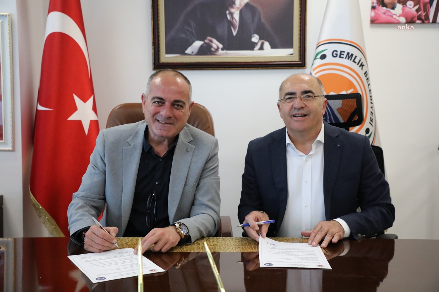 GEMLİK PÜLÜMÜR’LE KARDEŞ ŞEHİR OLDU