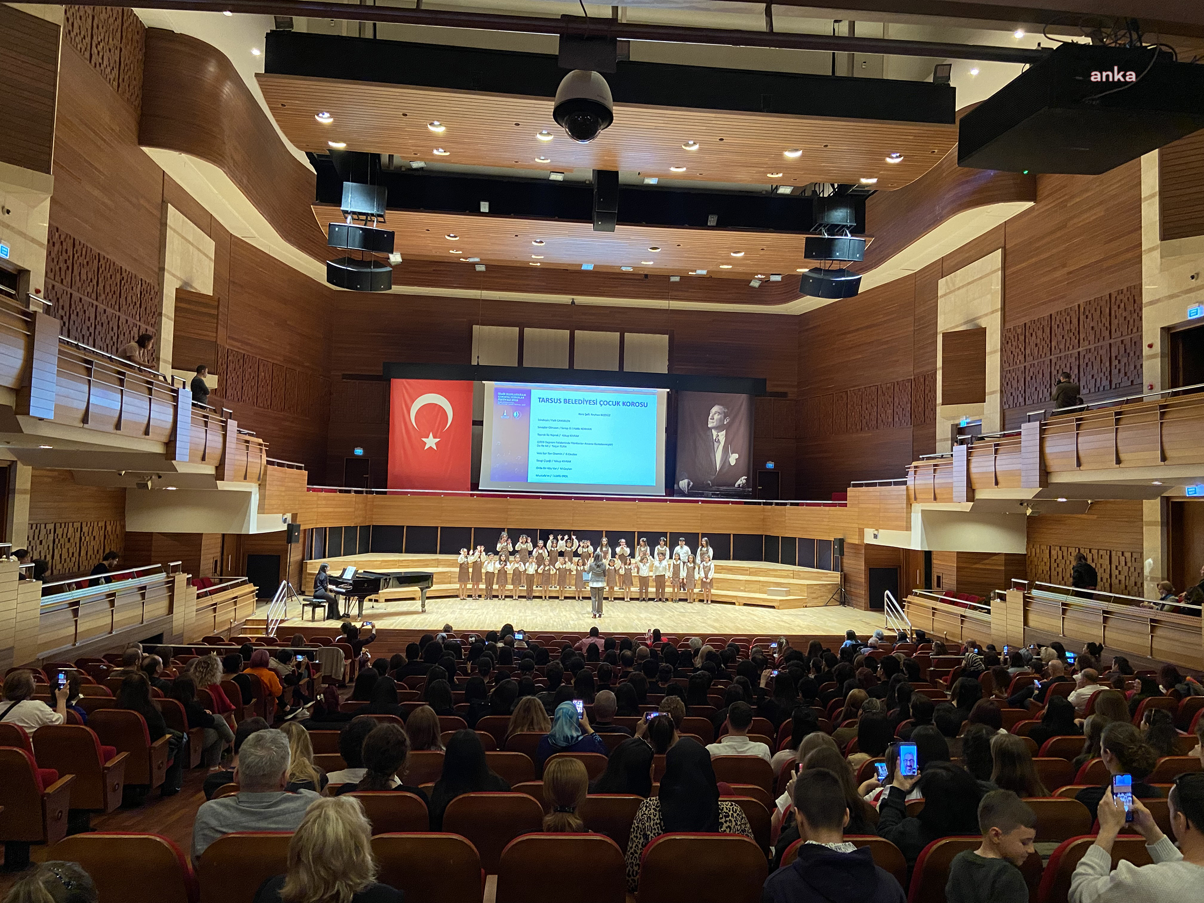 TARSUS BELEDİYESİ ÇOCUK KOROSU’NA 4 ÖDÜL BİRDEN