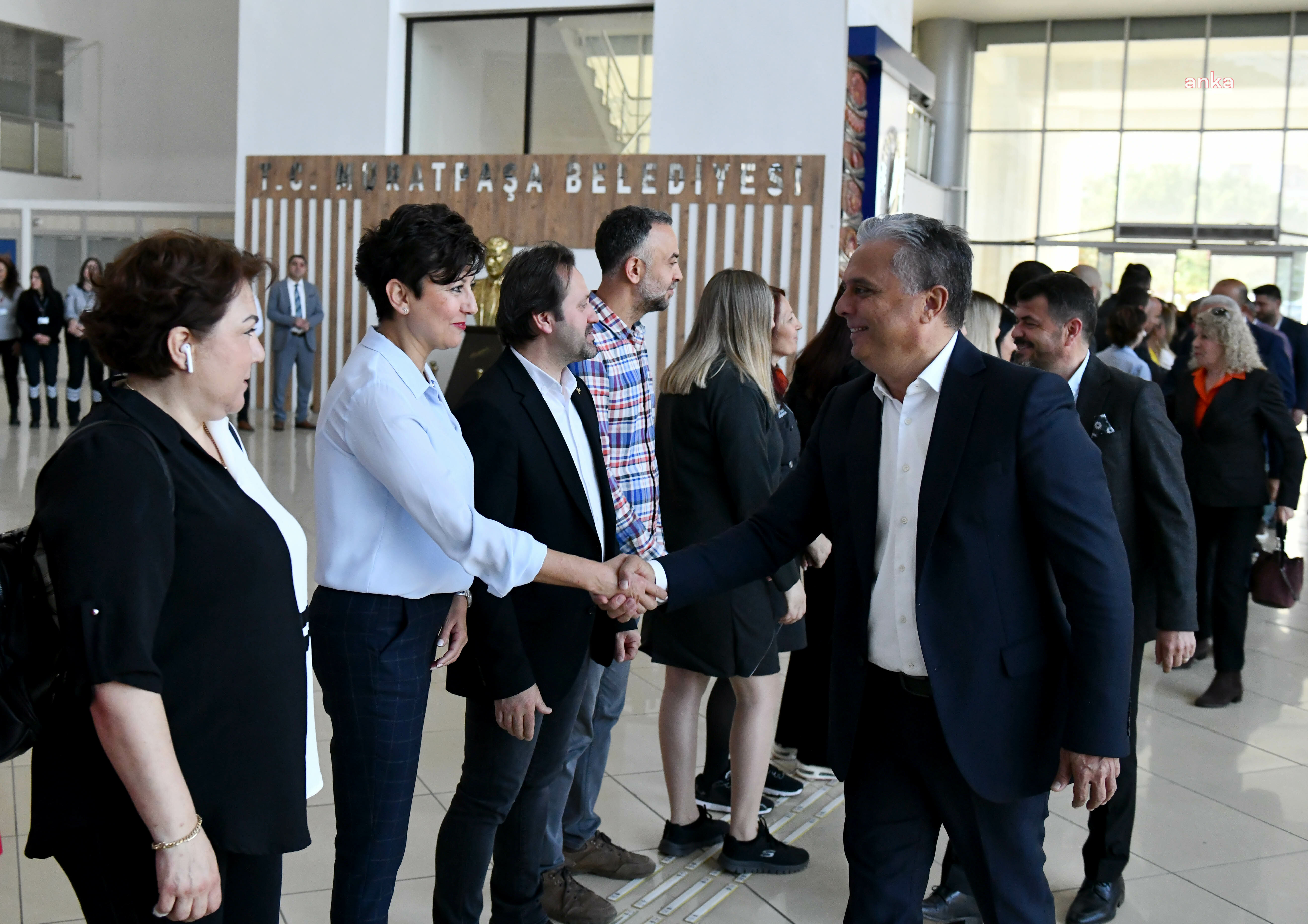 MURATPAŞA BELEDİYE BAŞKANI UYSAL, FEN İŞLERİ PERSONELİYLE BAYRAMLAŞTI