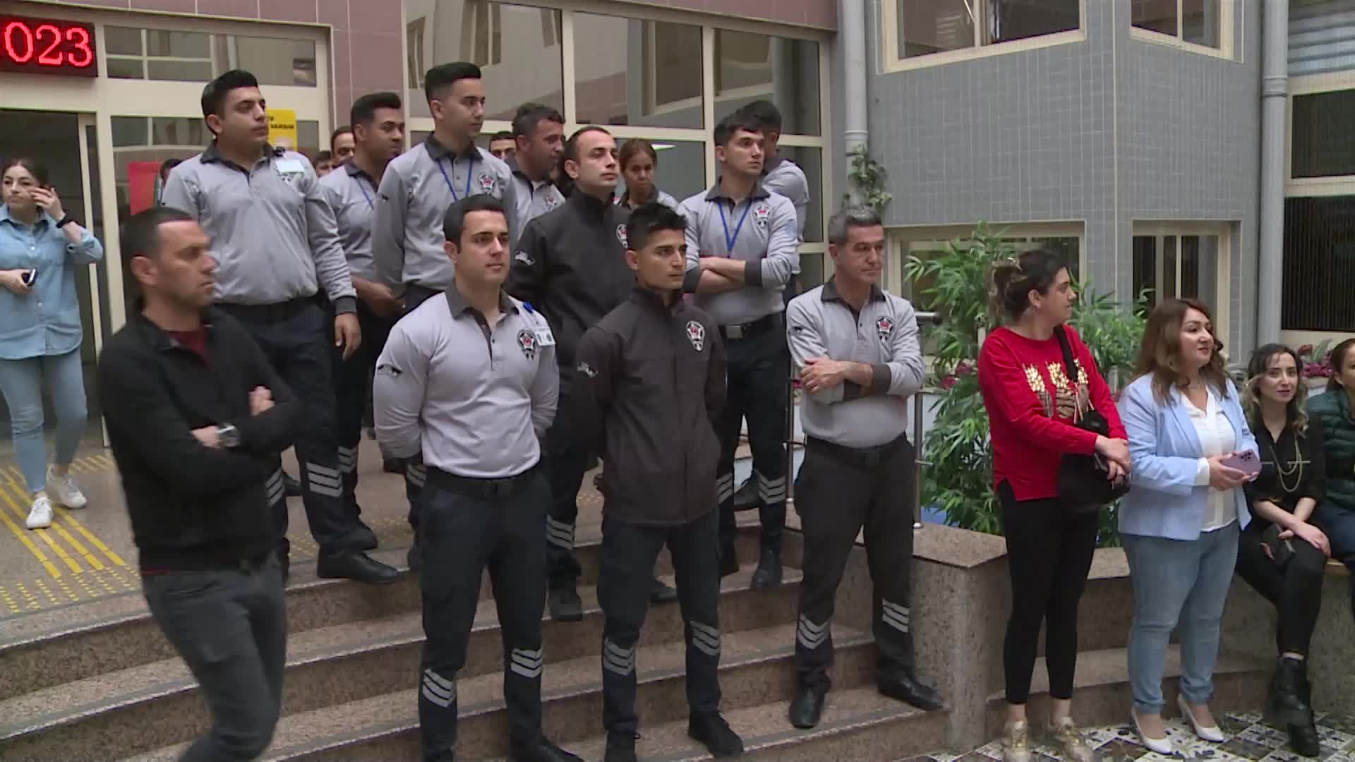 SEYHAN BELEDİYE BAŞKANI AKAY, PERSONELİN BAYRAMINI KUTLADI