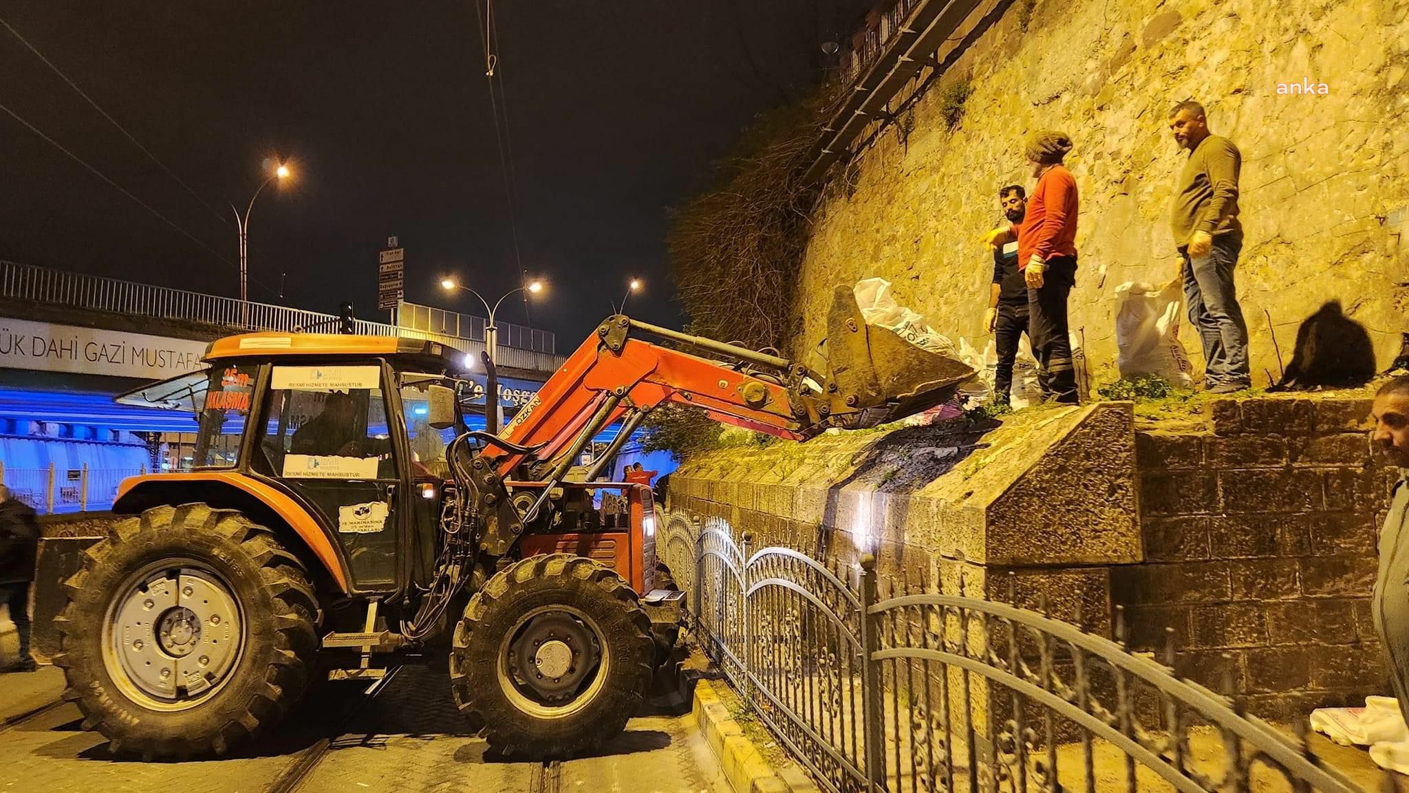 İZMİT BELEDİYE BAŞKANI HÜRRİYET, GAR YOLUNDAKİ ÇALIŞMALARI YERİNDE İNCELEDİ