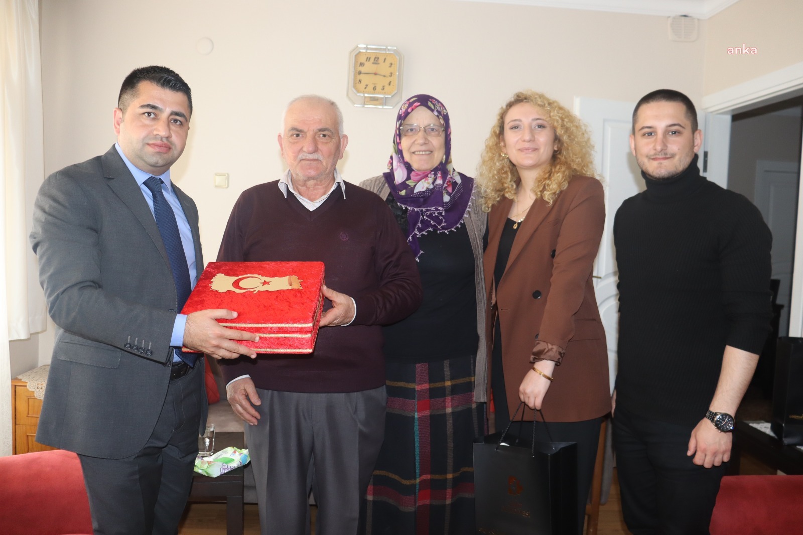 İZMİT BELEDİYESİ, RAMAZAN BAYRAMI’NDA ŞEHİT AİLELERİNİ VE GAZİLERİ UNUTMADI