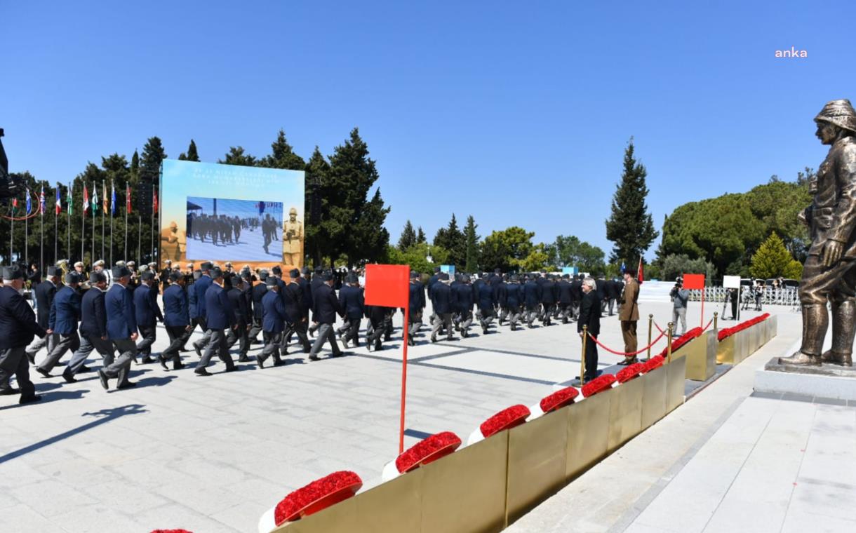 ÇANAKKALE KARA SAVAŞLARI’NIN 108. YILINDA ŞEHİTLER ABİDESİ'NDE ANMA TÖRENİ DÜZENLENDİ