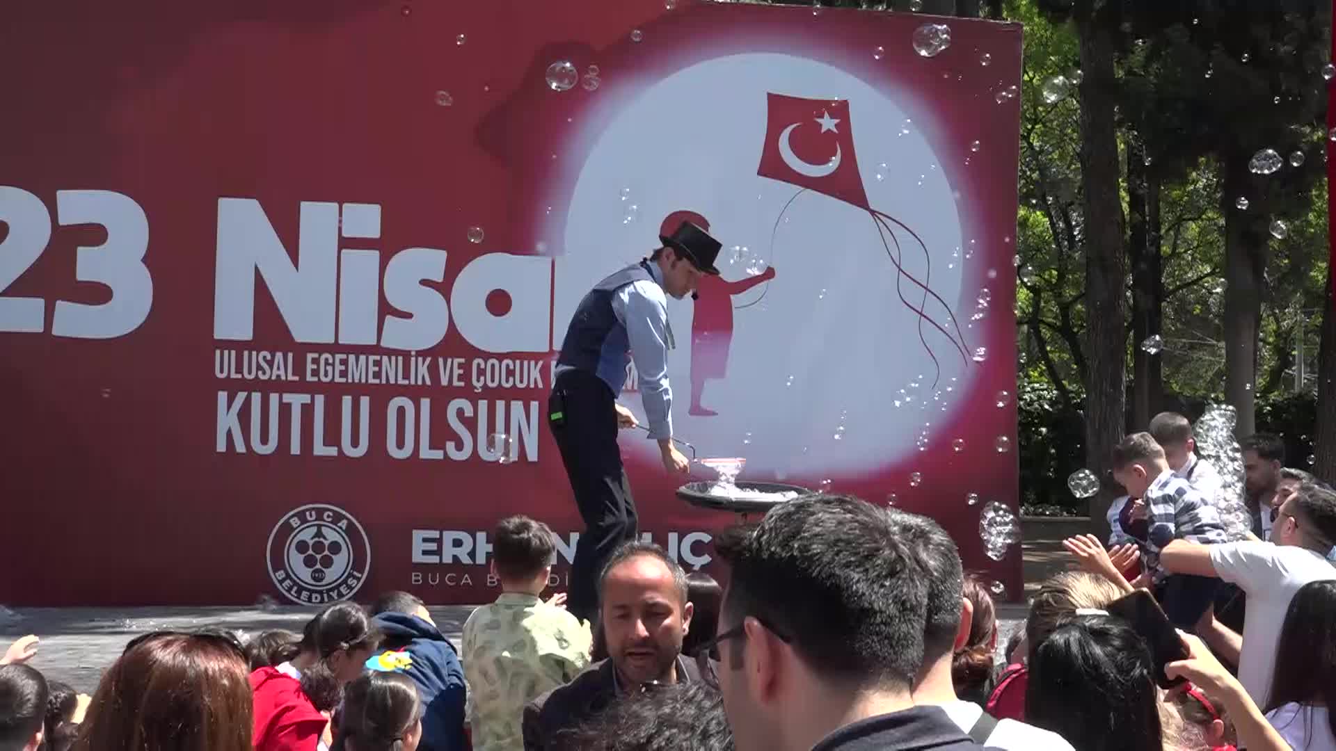BUCA’NIN ÇOCUKLARI 23 NİSAN’I COŞKUYLA KUTLADI