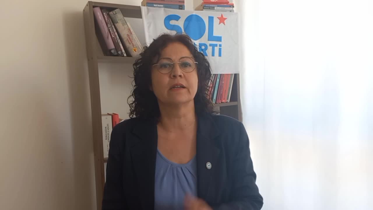 SOL PARTİLİ İLKNUR BAŞER’DEN NUREDDİN NEBATİ’YE ‘SOĞAN CÜCÜĞÜ’ TEPKİSİ: “SİZİN ZİHNİNİZ, HALKI DEĞİL ŞİRKETLERİ ZENGİN ETTİRMEYE ÇALIŞIR”