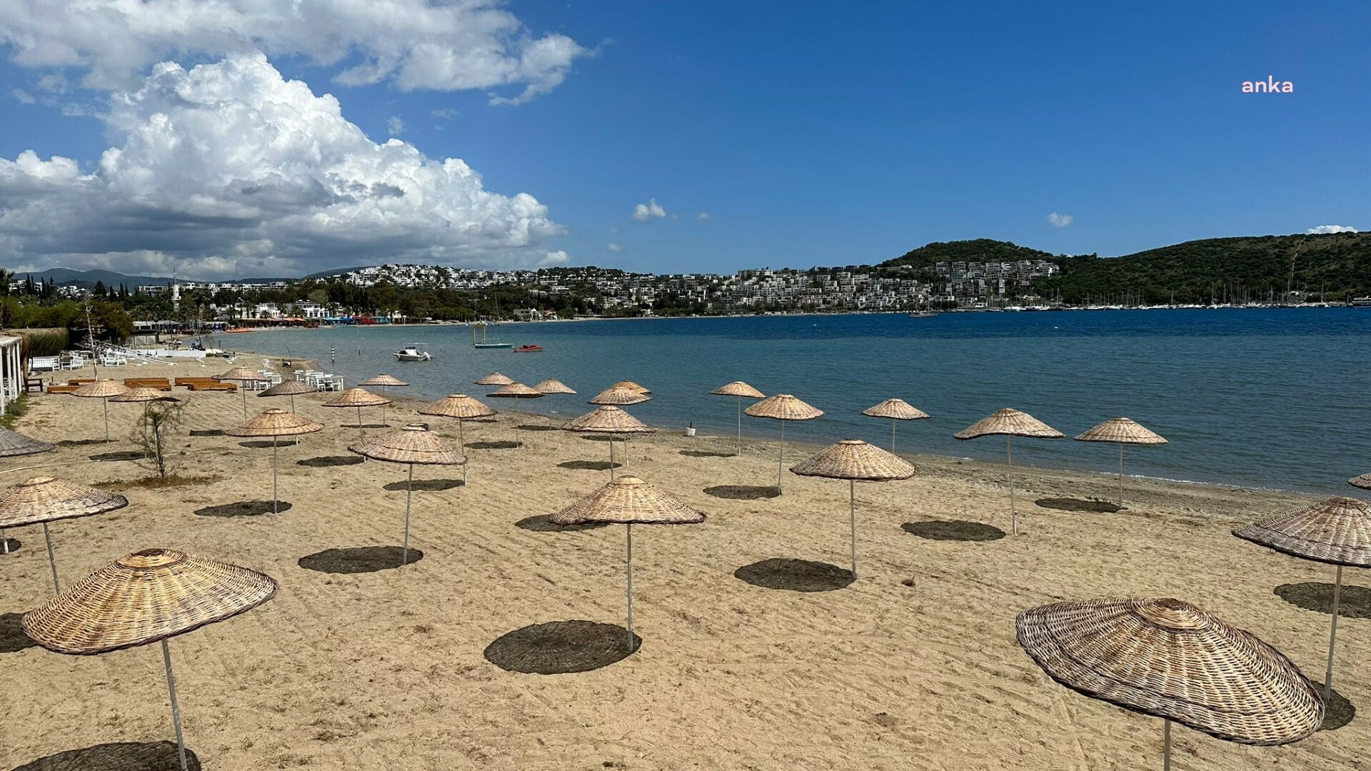 BODRUM BELEDİYESİ, HALK PLAJLARINI SEZONA HAZIRLIYOR