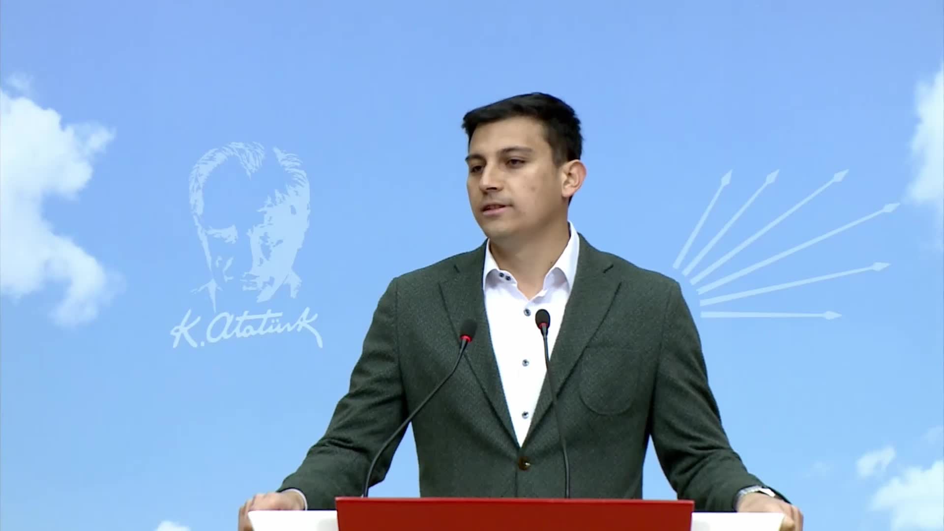 GENÇOSMAN KİLLİK: "'DEMOKRASİ BİLETİ' KAMPANYASINI BUGÜN İTİBARIYLA HAYATA GEÇİRİYORUZ. HEDEFİMİZ TÜM GENÇLERİMİZİN SANDIĞA GİTMESİ"