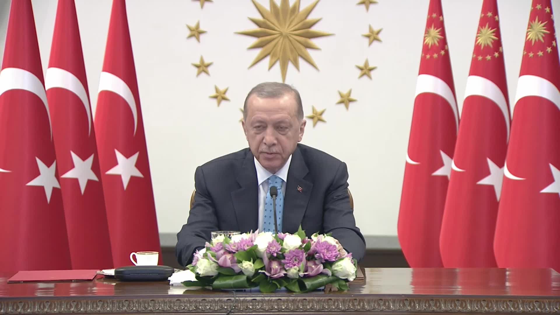 ERDOĞAN, AKKUYU NÜKLEER SANTRALİ'NDEKİ 'YAKIT GETİRME TÖRENİ’NE ANKARA’DAN CANLI BAĞLANTI İLE KATILDI: “İKİNCİ VE ÜÇÜNCÜ NÜKLEER SANTRALLERİMİZ İÇİN DE İNŞALLAH EN KISA SÜREDE HAREKETE GEÇECEĞİZ”