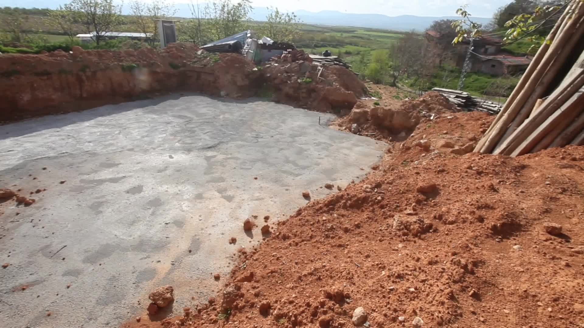 SİVRİCE DEPREMİNDE EVİ AĞIR HASAR ALAN MALATYALI DEPREMZEDE, 3 YILDIR YENİ EVİNİN YAPILMASINI BEKLİYOR
