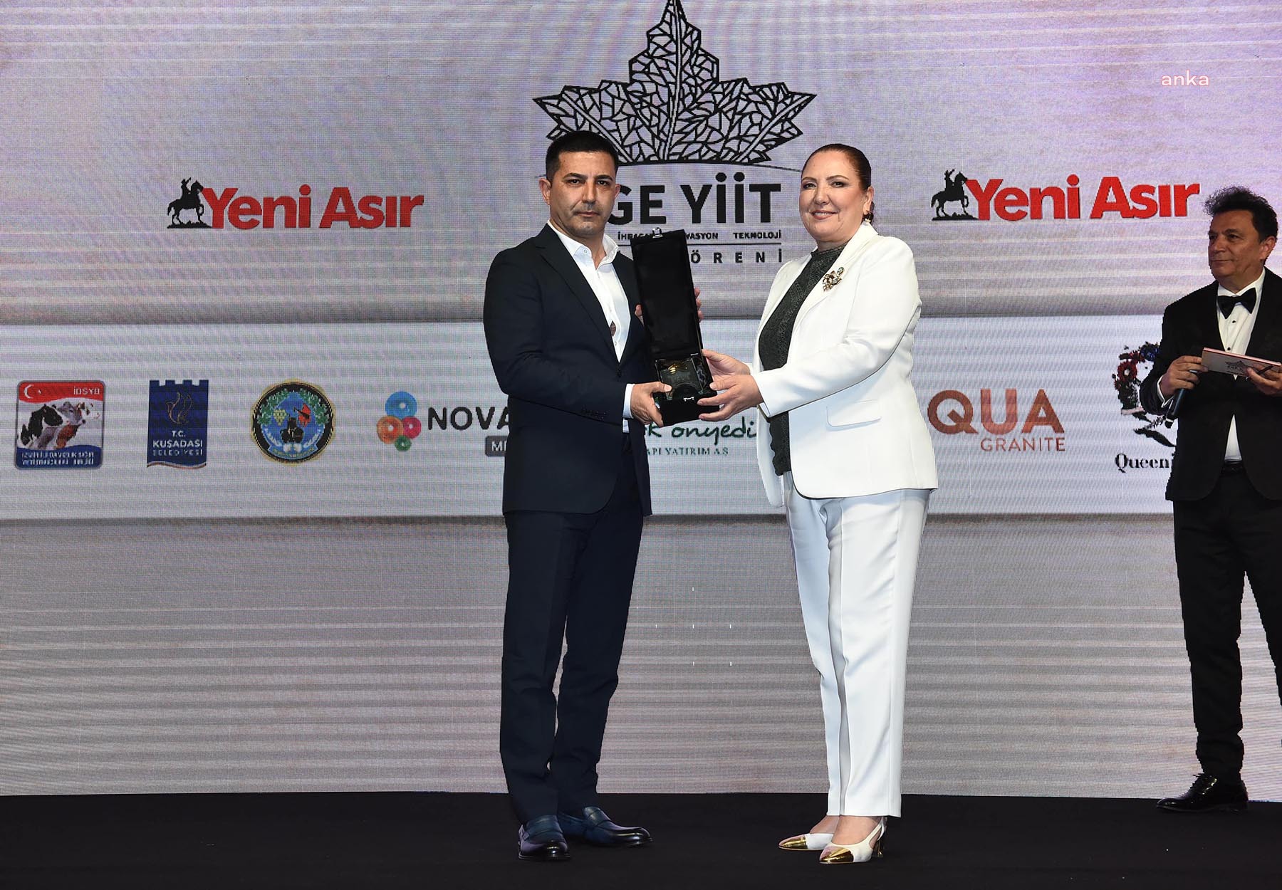 KUŞADASI BELEDİYESİ’NE ‘TURİZM SEKTÖRÜ YATIRIM ÖDÜLÜ’