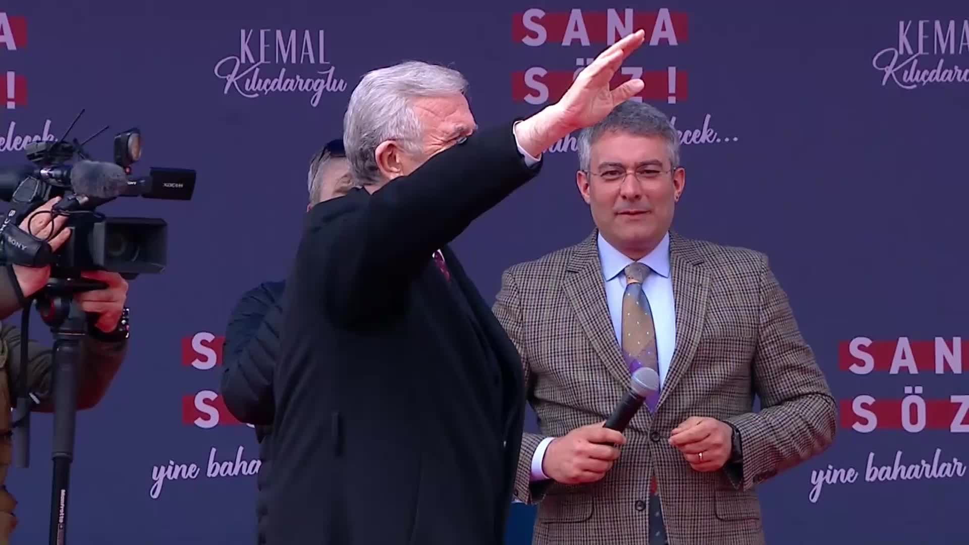 MANSUR YAVAŞ: “SİZ ‘TERÖR ÖRGÜTLERİ İLE İŞ BİRLİĞİ YAPIYORSUNUZ’ DİYE BAĞIRAN OLURSA BENİM KULAĞIMA ‘MEGRİ MEGRİ’ SÖZLERİ GELİYOR. UNUTMADIK BUNLARI”