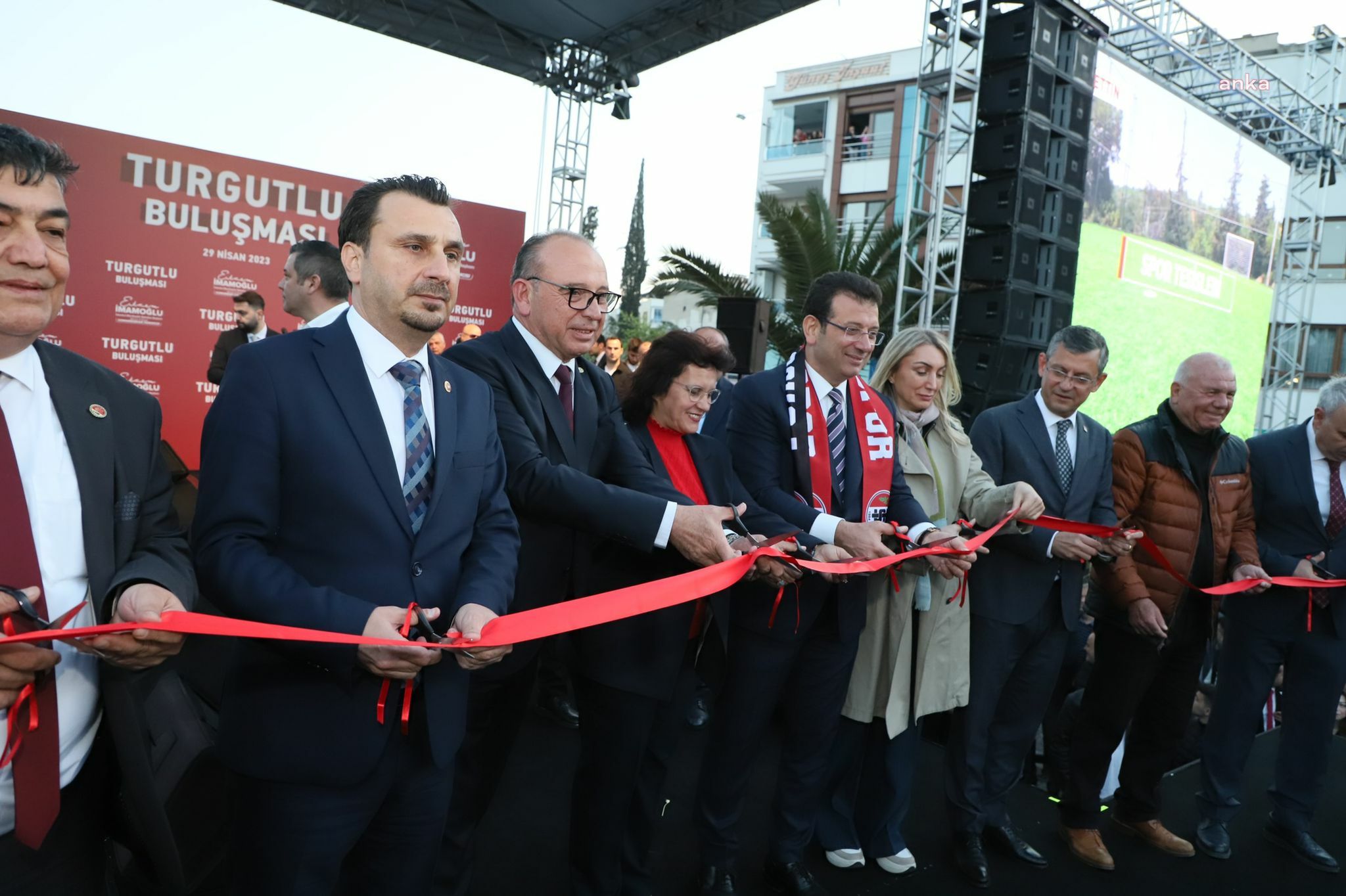 TURGUTLU BELEDİYESİ’NİN KENTE KAZANDIRDIĞI PROJELER TÖRENLE HİZMETE GİRDİ