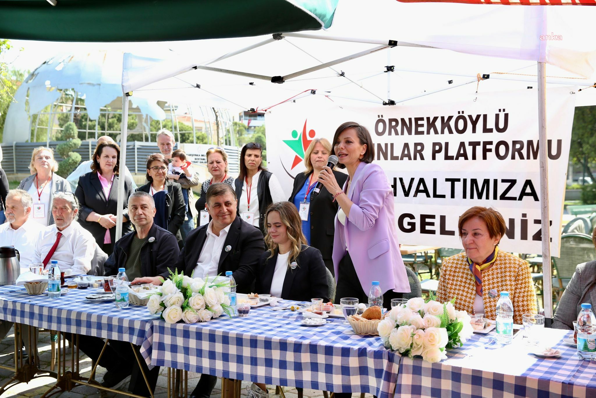 KARŞIYAKA BELEDİYE BAŞKANI TUGAY, ÖRNEKKÖYLÜ KADINLAR PLATFORMU’NUN PROGRAMINA KATILDI