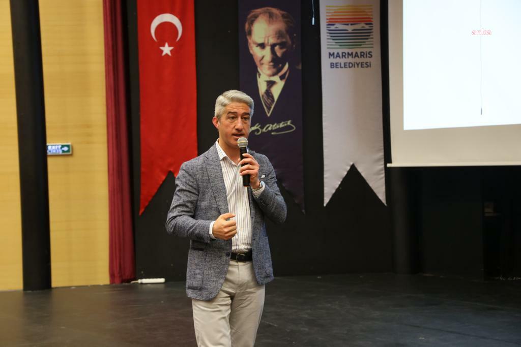 MARMARİS BELEDİYE BAŞKANI OKTAY, PERSONELE SESLENDİ: "BİZ, BÜYÜK BİR AİLEYİZ"