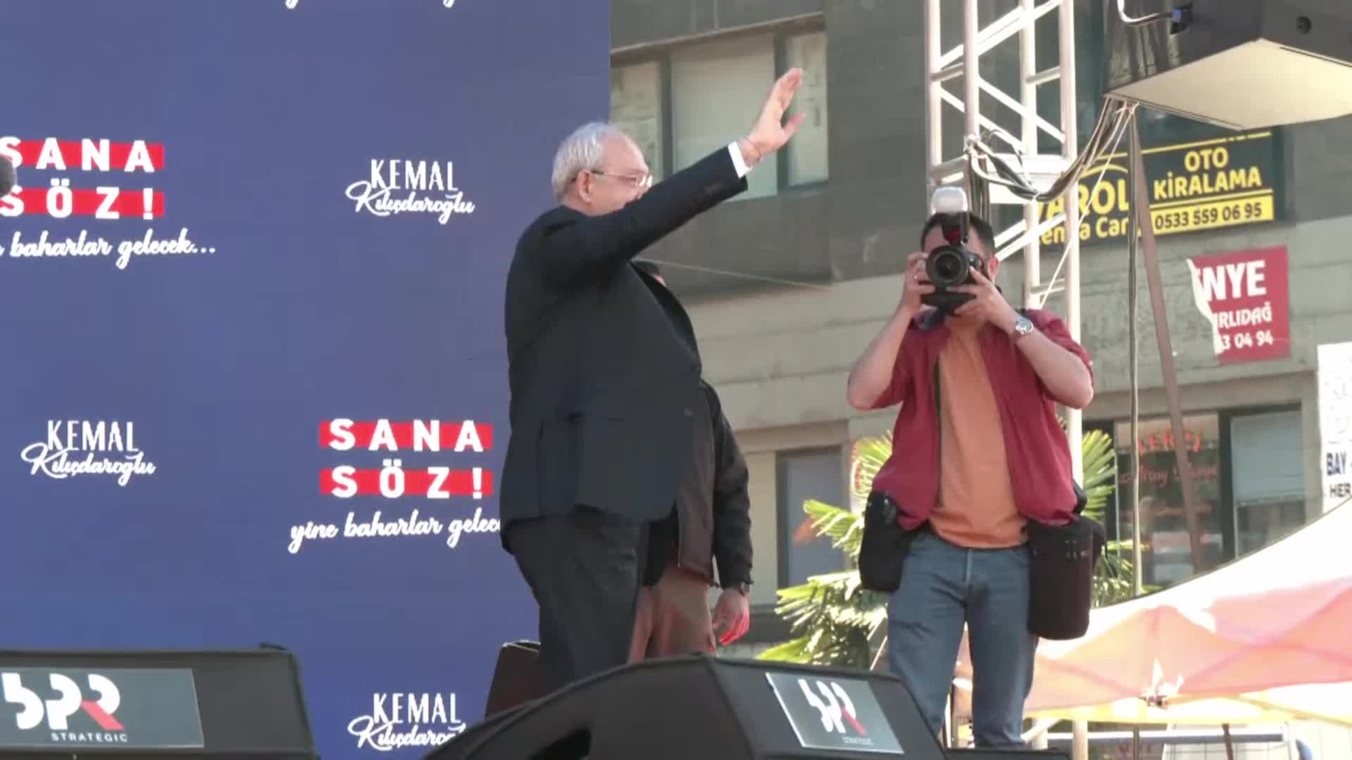 KILIÇDAROĞLU, ZONGULDAK’TA: “KÖMÜRÜ DIŞARIDAN ALIYORLAR, ŞU DAĞLARIN ALTINDA KARAELMAS VAR VE ÇALIŞMAK İSTEYEN BİNLERCE KİŞİ VAR, CUMHURBAŞKANI OLDUĞUMDA 5 BİN İŞÇİ ALACAĞIM”