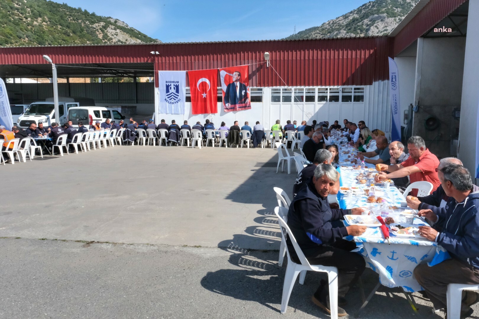 BODRUM BELEDİYE BAŞKANI ARAS, 1 MAYIS’TA PERSONELLE BULUŞTU