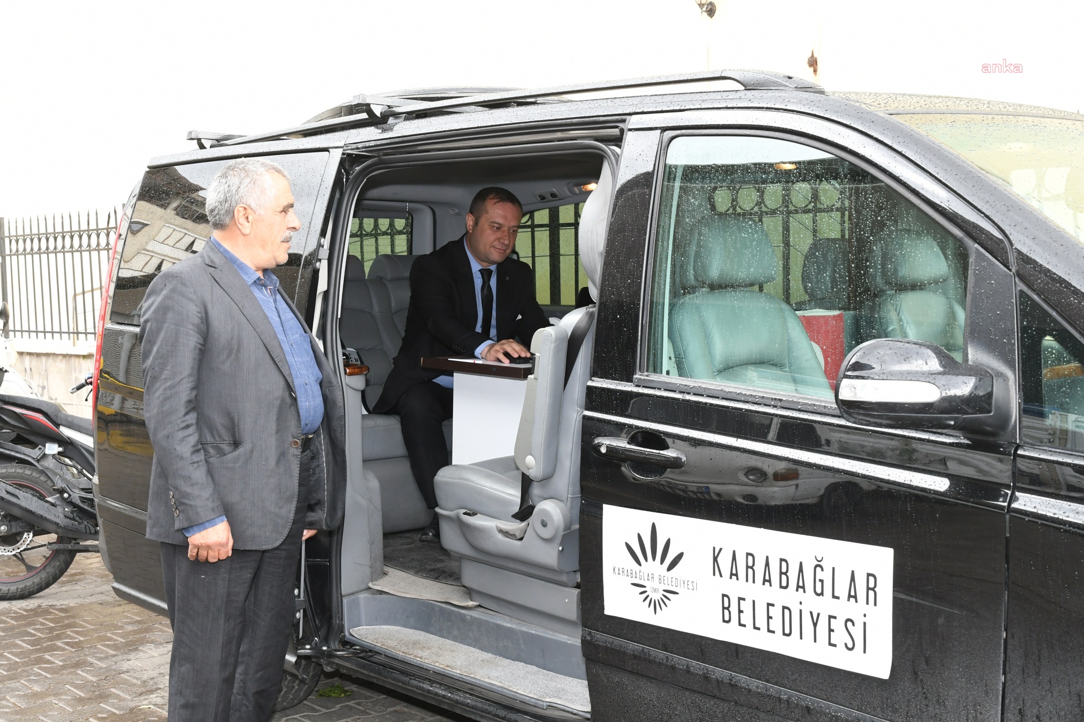 KARABAĞLAR’DA YURTTAŞLAR VERGİ BORÇLARINI MOBİL VEZNE ARACIYLA YAPILANDIRABİLECEK