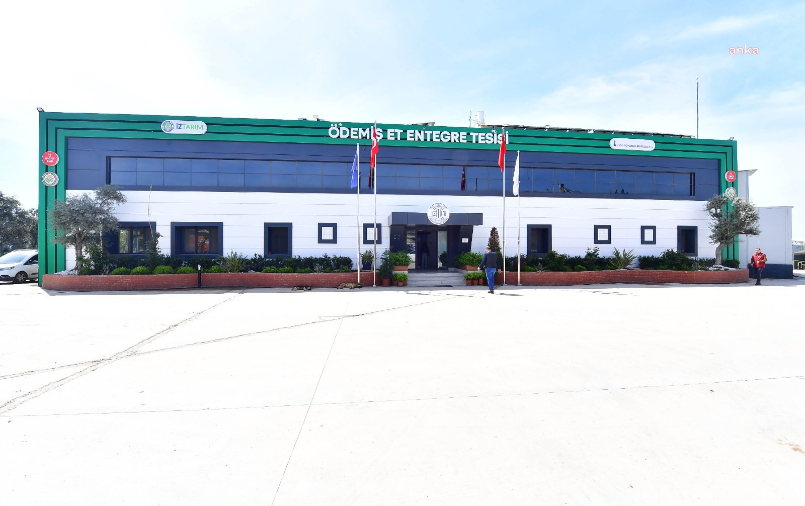 ÖDEMİŞ ET ENTEGRE TESİSİ KÜLLERİNDEN DOĞDU