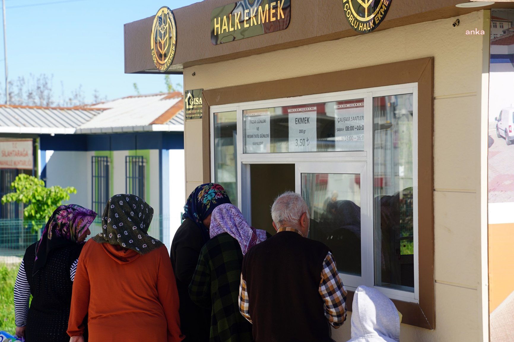 ÇORLU HALK EKMEK BÜFELERİ HİZMETE GİRDİ