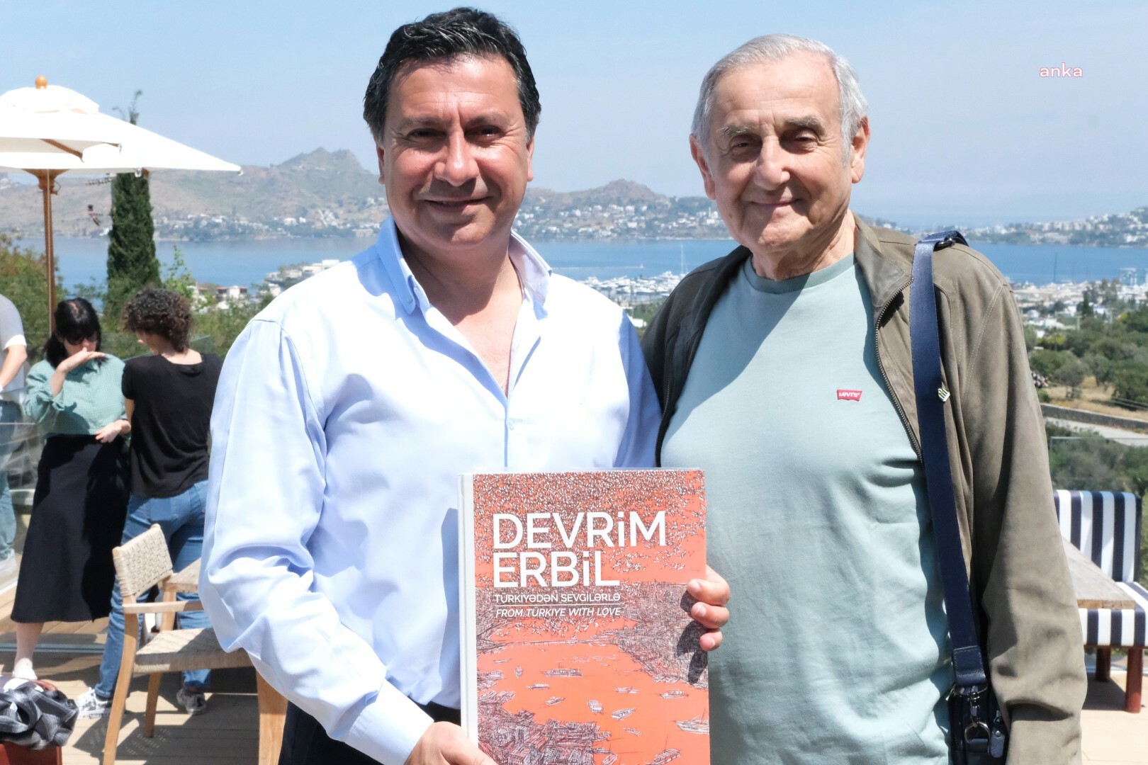 BODRUM BELEDİYE BAŞKANI ARAS, ART MELEK EKİBİ VE SANATÇILARLA BULUŞTU