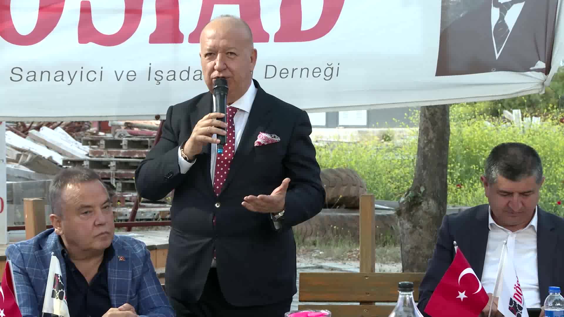 ANTALYA BÜYÜKŞEHİR BELEDİYE BAŞKANI BÖCEK, DÖSİAD ÜYELERİ İLE BULUŞTU