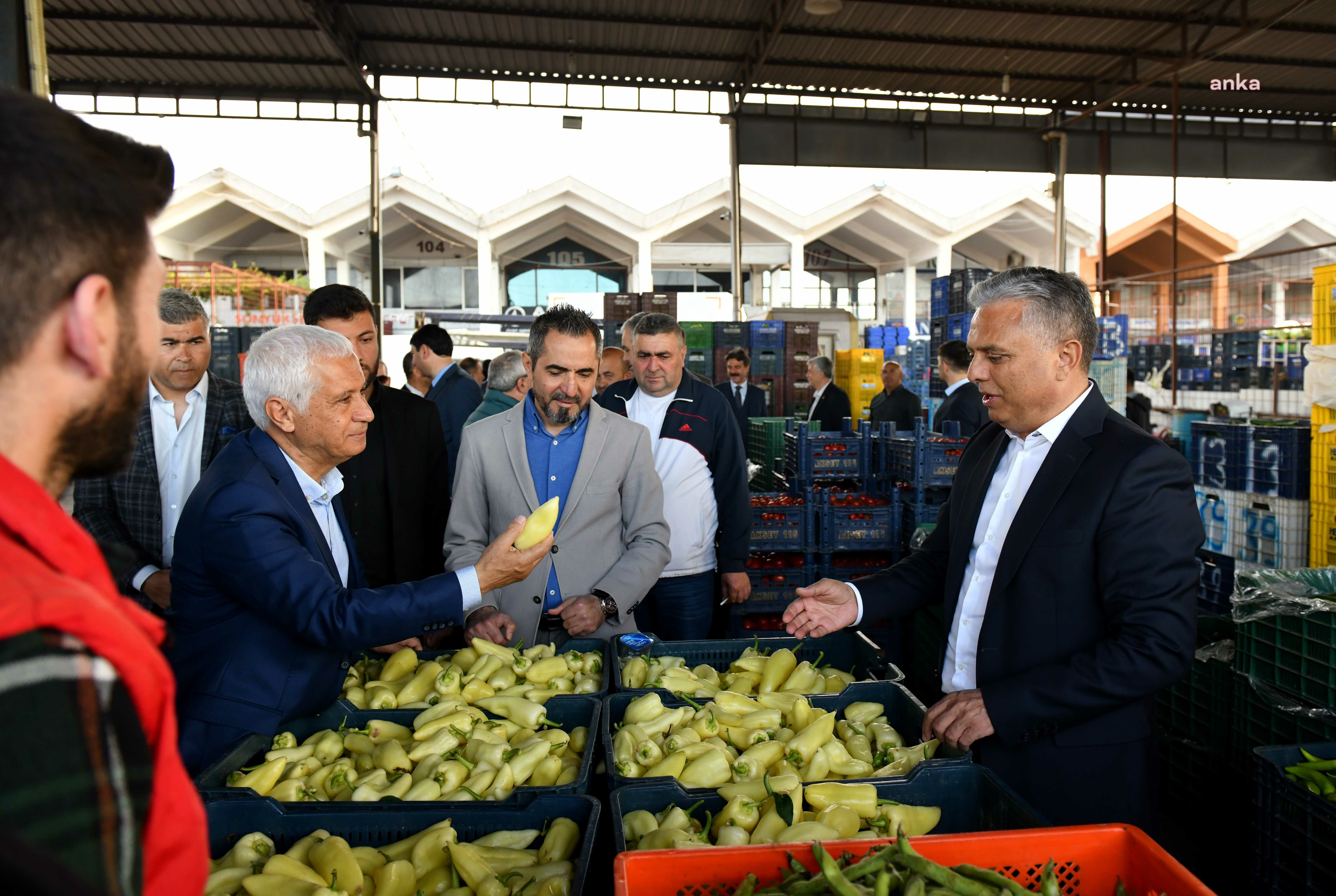 MURATPAŞA BELEDİYE BAŞKANI UYSAL'DAN KARPUZ İTHALATININ DURDURULMASI İÇİN ÇAĞRI: "DÜNYADA HER MEMLEKET ÜRETİCİSİNİ DE TÜKETİCİSİNİ DE KORUR. ÜRETİCİMİZ MAĞDUR OLMASIN"