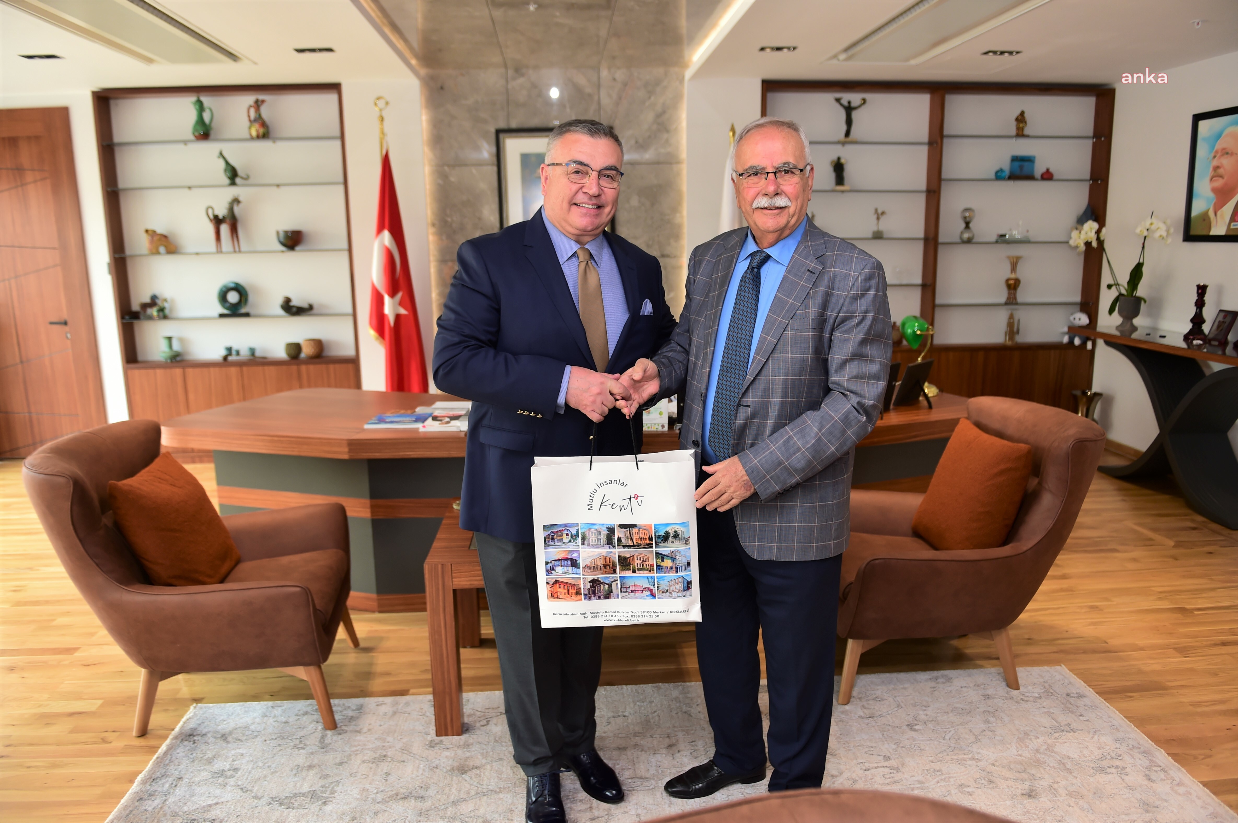 KIRKLARELİ BELEDİYE BAŞKANI KESİMOĞLU'NDAN ÇANAKKALE BELEDİYE BAŞKANI GÖKHAN'A ZİYARET