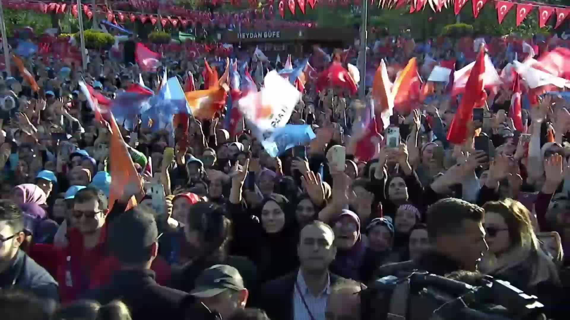 ERDOĞAN: BAYRAKTAR GRUBUNA TAYYİP ERDOĞAN’IN, AK PARTİ HÜKÜMETİNİN VERDİĞİ BİR ALLAH KURUŞU YOKTUR