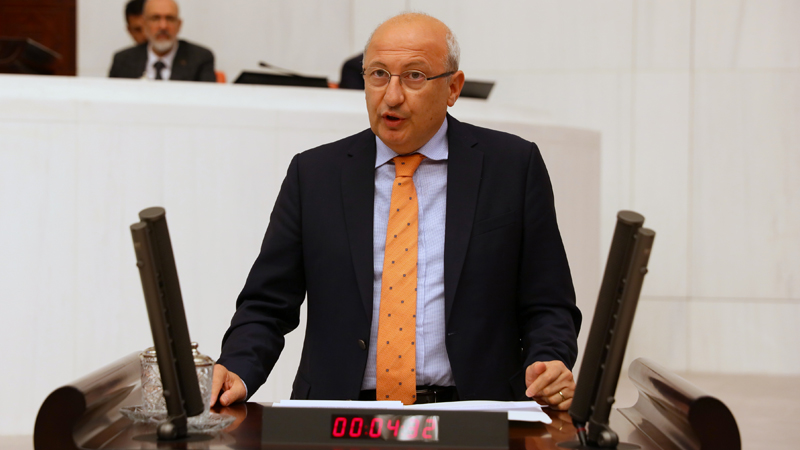 ÇAKIRÖZER'DEN AFRİKA BANKASI’NA 5 MİLYARLIK YATIRIMA TEPKİ