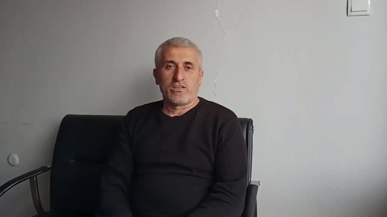 DÜZCE’DE METAL İŞÇİSİ AYDIN, SENDİKA ÜYESİ OLDUĞU GEREKÇESİYLE İŞTEN ÇIKARILDIKLARINI İDDİA ETTİ: “BİRÇOK ARKADAŞIMIZ E-DEVLET ŞİFRELERİ ALINARAK SENDİKADAN İSTİFA ETMELERİ SAĞLANDI. ŞU AN FABRİKADA BİR TANE SENDİKALI BIRAKMADILAR”