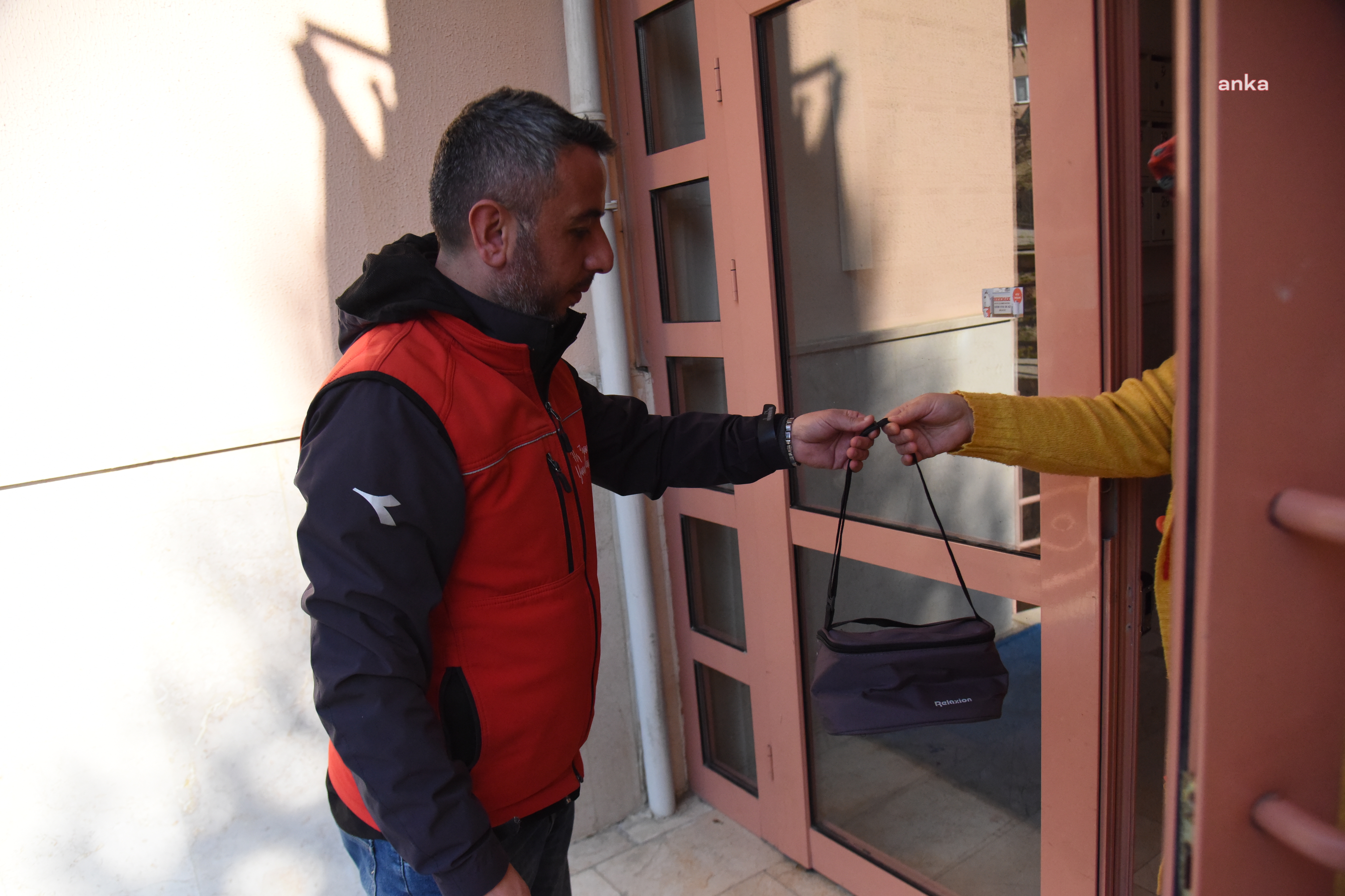 BİLECİK BELEDİYESİ, ‘ÇOCUKLARIMIZ İÇİN BESLENME ÇANTASI’ PROJESİNE DEVAM EDİYOR