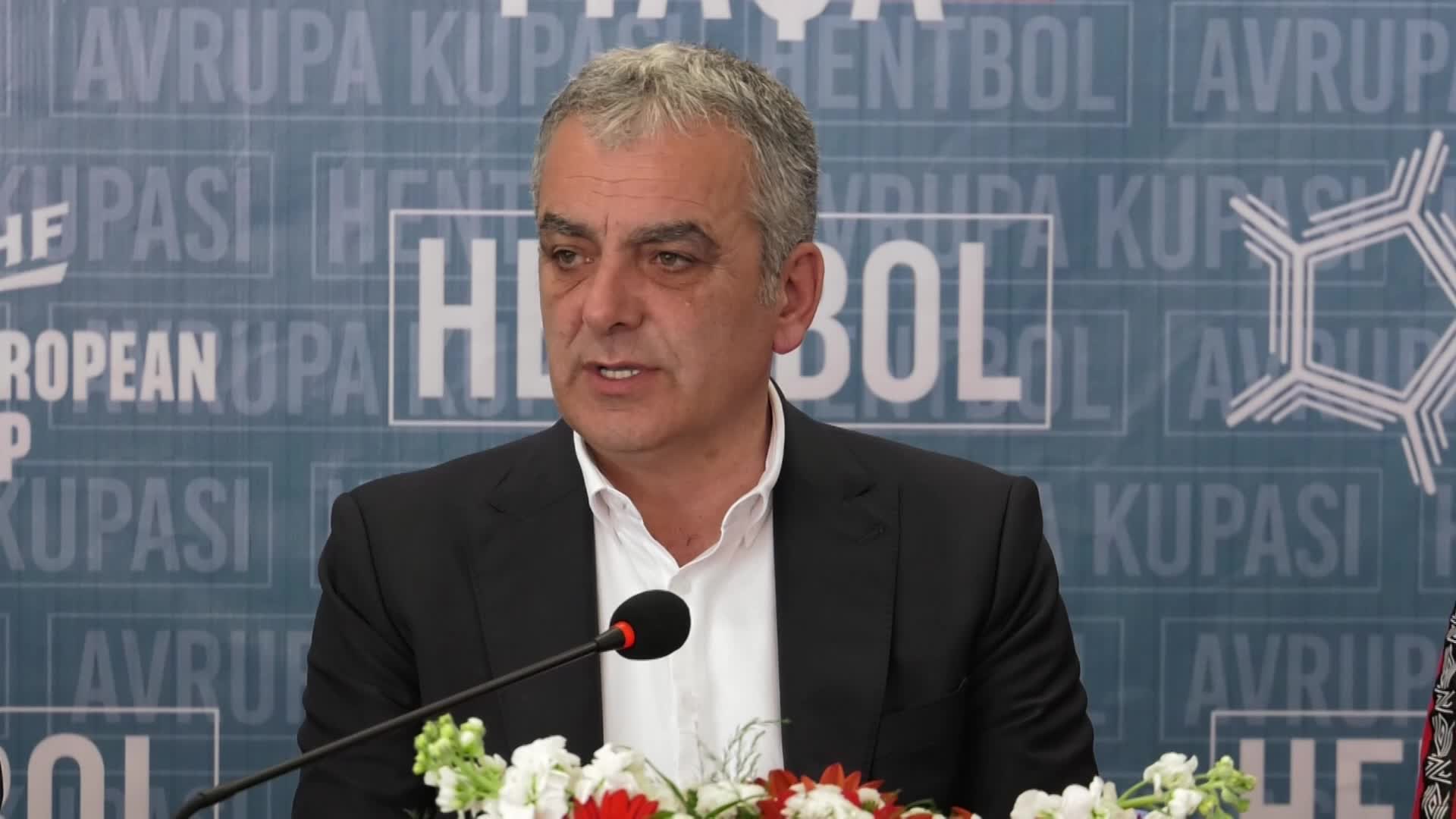 KONYAALTI BELEDİYE BAŞKANI ESEN, EHF AVRUPA KUPASI FİNALİ ÖNCESİ SORULARI YANITLADI