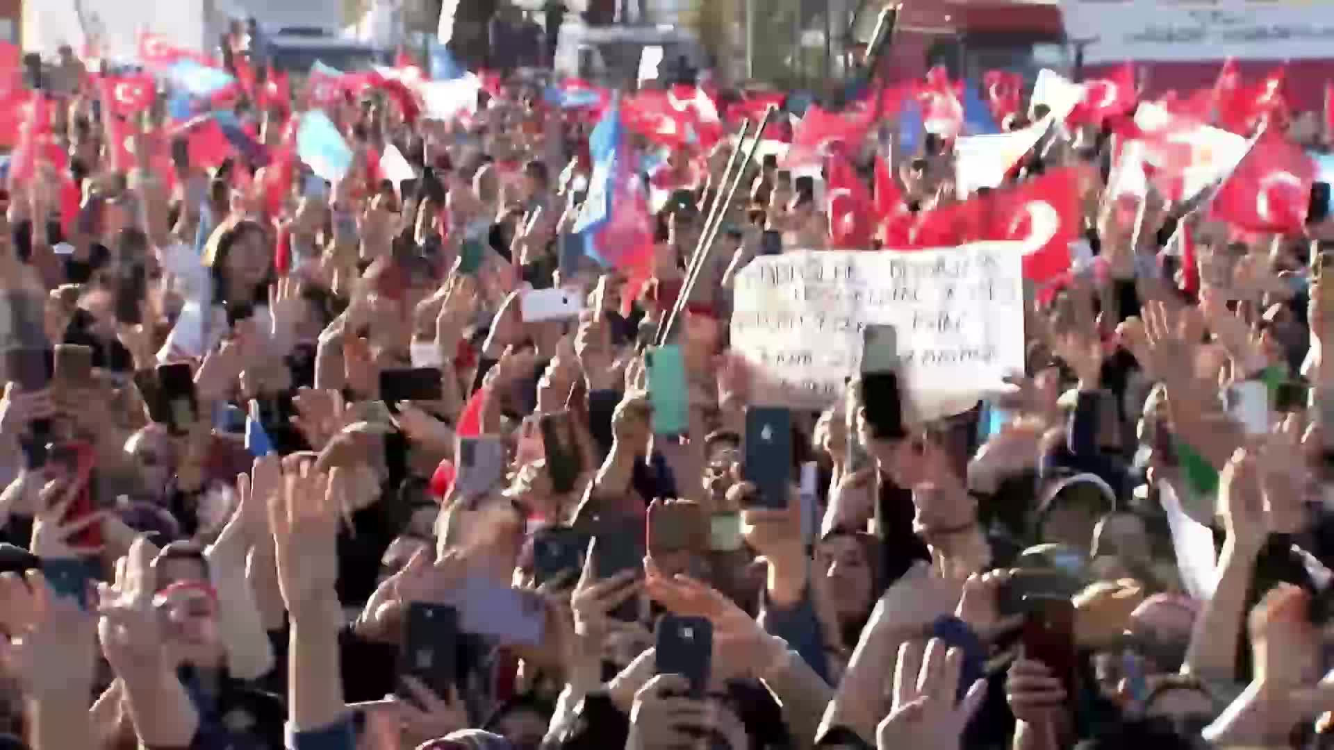 ERDOĞAN: “YÜREĞİ BURKULMUŞ, HANGİ SEBEPTEN OLURSA OLSUN KALBİ KIRILMIŞ KİM VARSA HELALLİK İSTEYECEK, MUTLAKA ONLARIN DA GÖNLÜNÜ KAZANACAĞIZ”