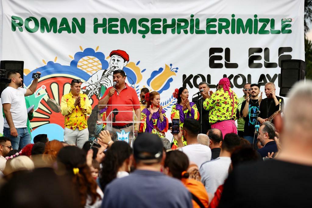 HIDIRELLEZ KUTLAMASINA EV SAHİPLİĞİ YAPAN KONAK BELEDİYE BAŞKANI BATUR: "BİZİM ÜLKE OLARAK BARIŞA, HUZURA İHTİYACIMIZ VAR"