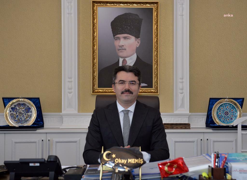 ERZURUM VALİSİ MEMİŞ: ELİMİZDE GÖRÜNTÜLER DE VAR. İHTİYAÇ OLMASI HALİNDE GÖZALTI DA YAPILACAKTIR, YAPILABİLİR. ÖNEMLİ OLAN GALEYANA GELMİŞ OLAN KİTLENİN SAKİNLEŞTİRİLMESİYDİ