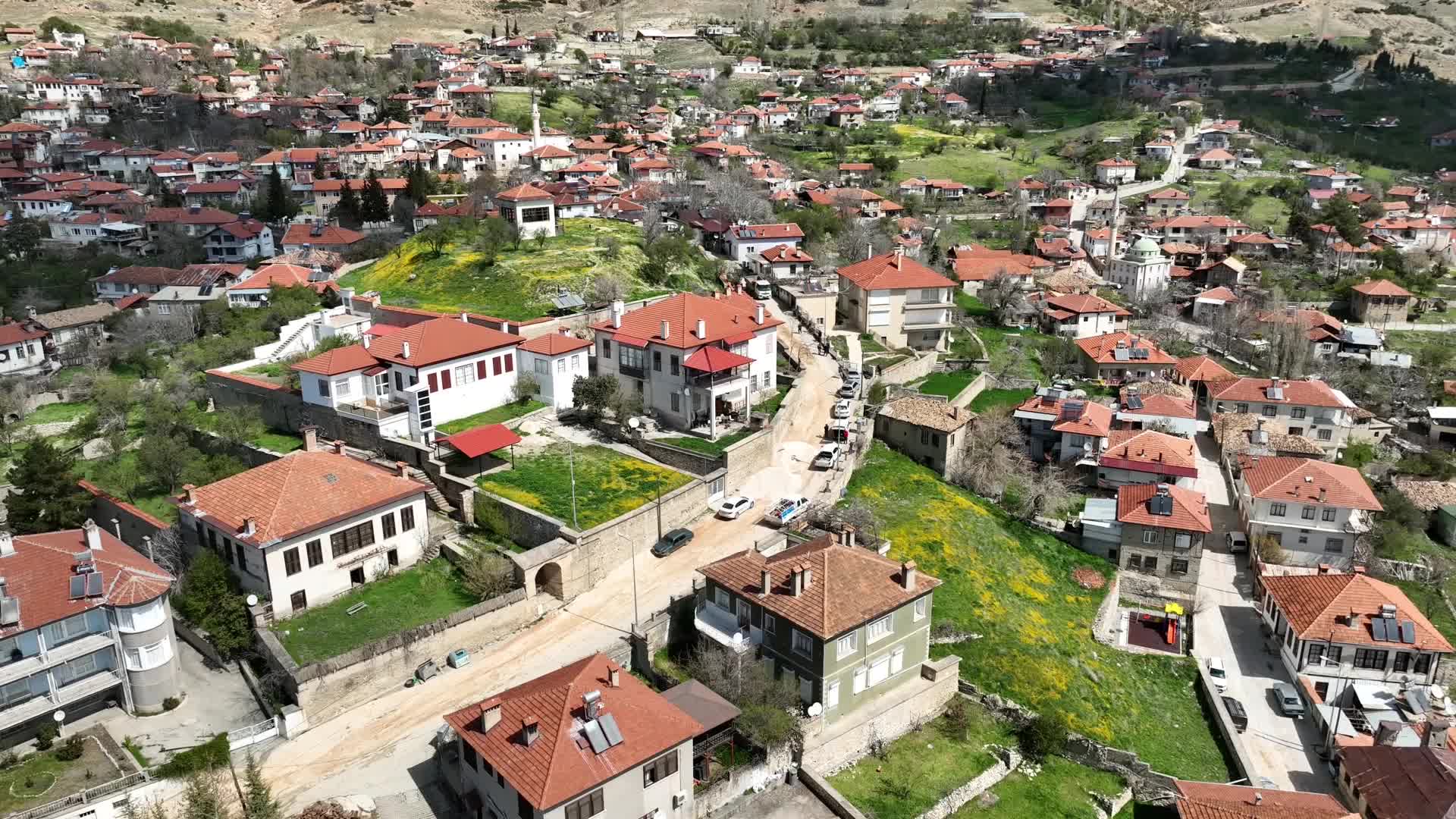 ANTALYA BÜYÜKŞEHİR BELEDİYESİ’NDEN ELMALI’DA KANALİZASYON VE ALTYAPI ÇALIŞMASI