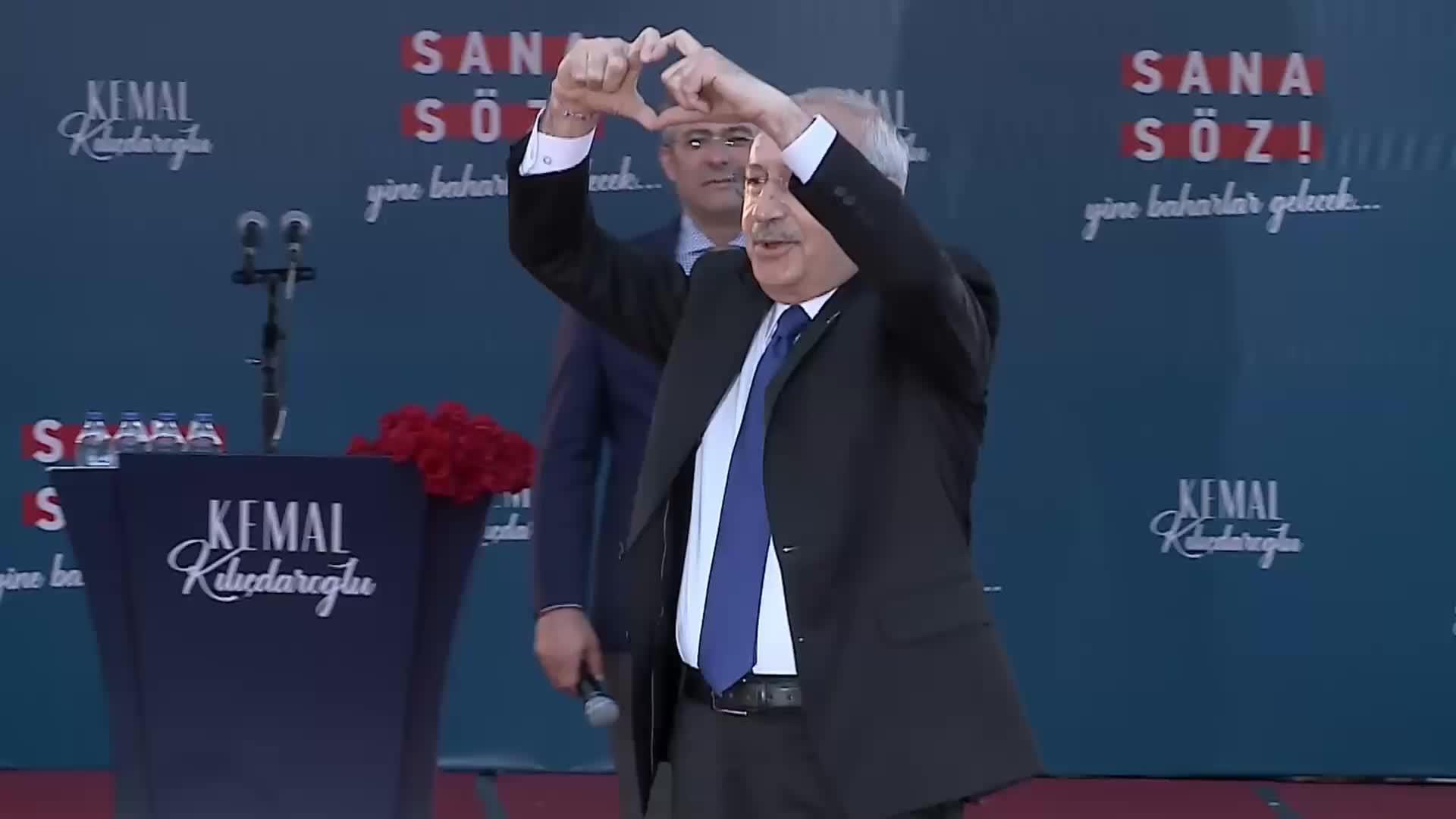 CUMHURBAŞKANI ADAYI KILIÇDAROĞLU, ADANA’DA: “İSTER BEŞLİ ÇETE OLUN İSTER ELLİ BEŞLİ ÇETE OLUN, KİM SOYDUYSA, KİM KUL HAKKI YEDİYSE HEPSİNİN HESABINI SORACAĞIM”