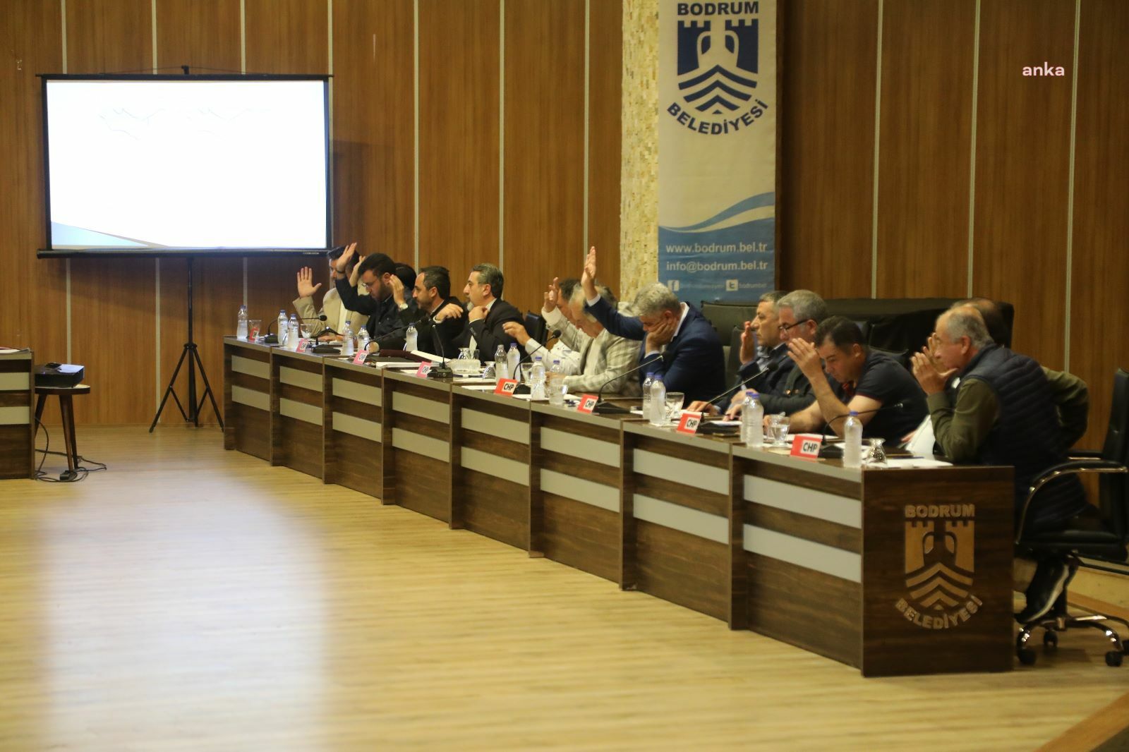BODRUM BELEDİYESİ'NDEN HAYVAN HAKLARINI KORUMAYA YÖNELİK ÖRNEK KARAR