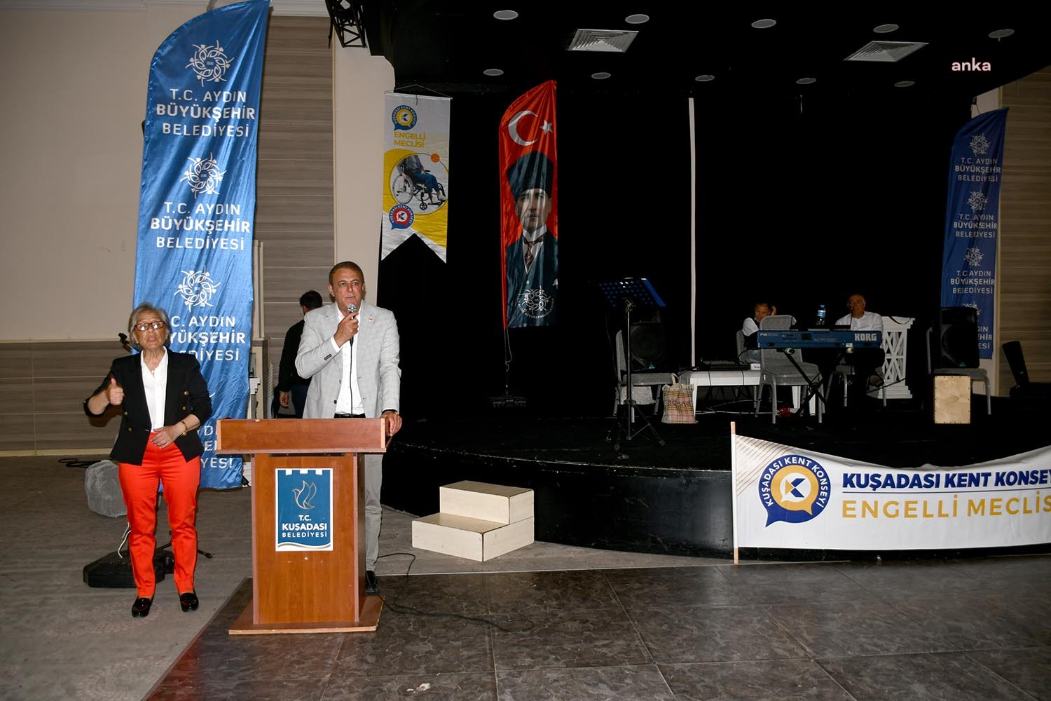 KUŞADASI’NDA ENGELLİLER HAFTASI ERKEN KUTLANDI
