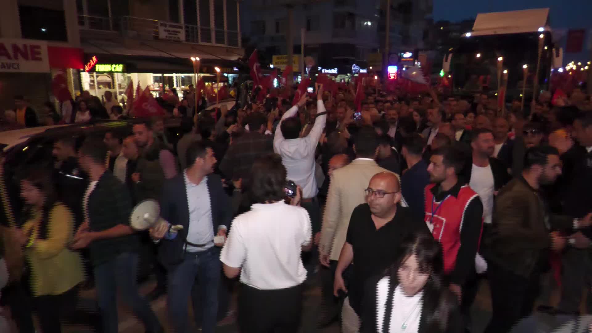 CHP İZMİR’DEN “İKTİDAR YÜRÜYÜŞÜ"
