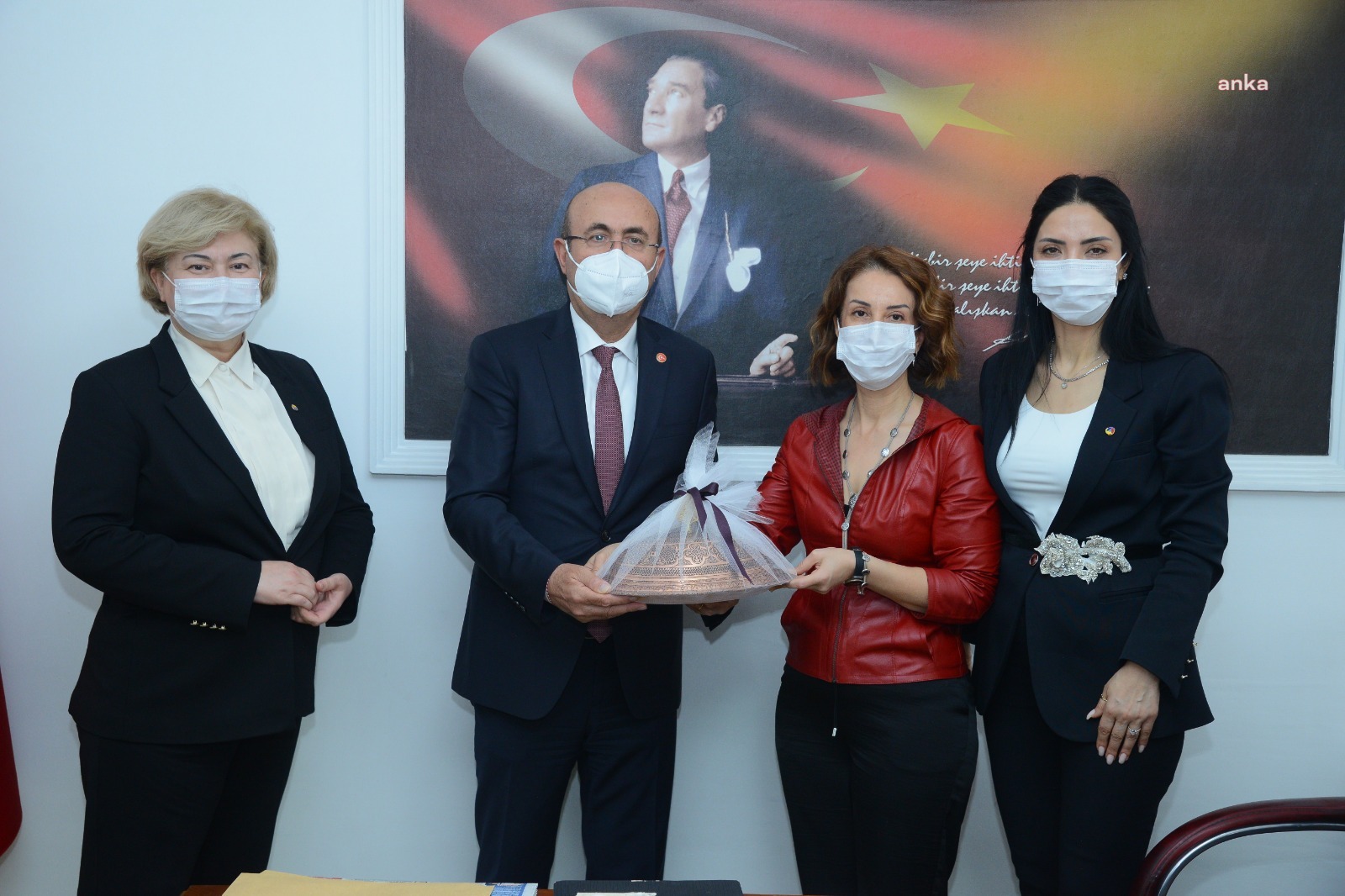 KADIN GİRİŞİMCİLER, KIRŞEHİR BELEDİYE BAŞKANI EKİCİOĞLU’NU ZİYARET ETTİ