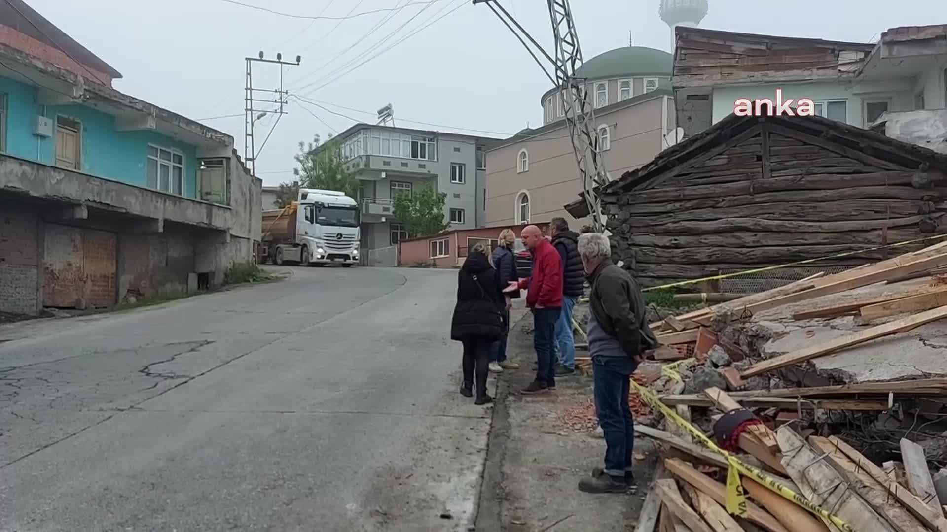 SAMSUN ÇAMLIYAZI MAHALLESİ MUHTARI: "TAŞ OCAĞI TIRLARI NEDENİYLE KÖYLÜMÜZ ÇOLUK ÇOCUĞU KORUMAK İÇİN İŞİNİ YAPAMAZ HALDE"