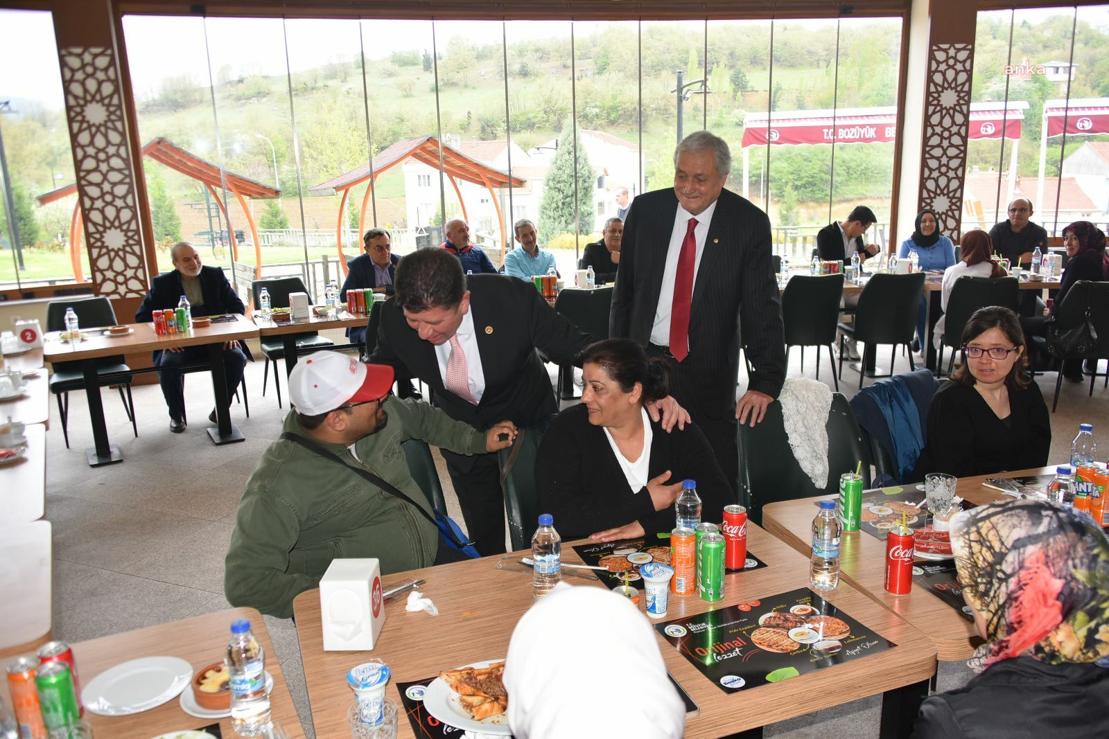 BOZÜYÜK BELEDİYE BAŞKANI BAKKALCIOĞLU, ENGELLİLER DERNEĞİ ÜYELERİ İLE BİR ARAYA GELDİ