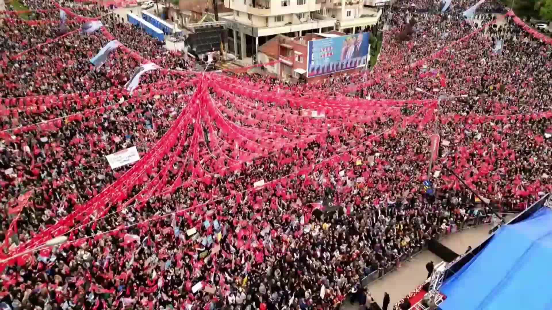 KEMAL KILIÇDAROĞLU: "BENİM ADIM KEMAL İSE SİNAN ATEŞ'İN, GAFFAR OKKAN'IN KATİLLERİNİ KULAKLARINDAN TUTUP ADALETE TESLİM EDECEĞİM, KİMSE UNUTMASIN"