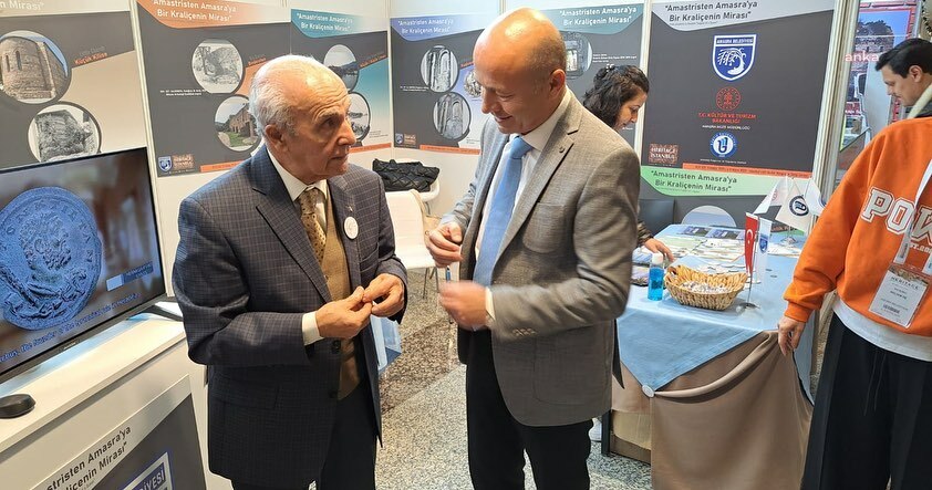 'HERITAGE İSTANBUL’DA NECDET SAKAOĞLU SÖYLEŞİSİ