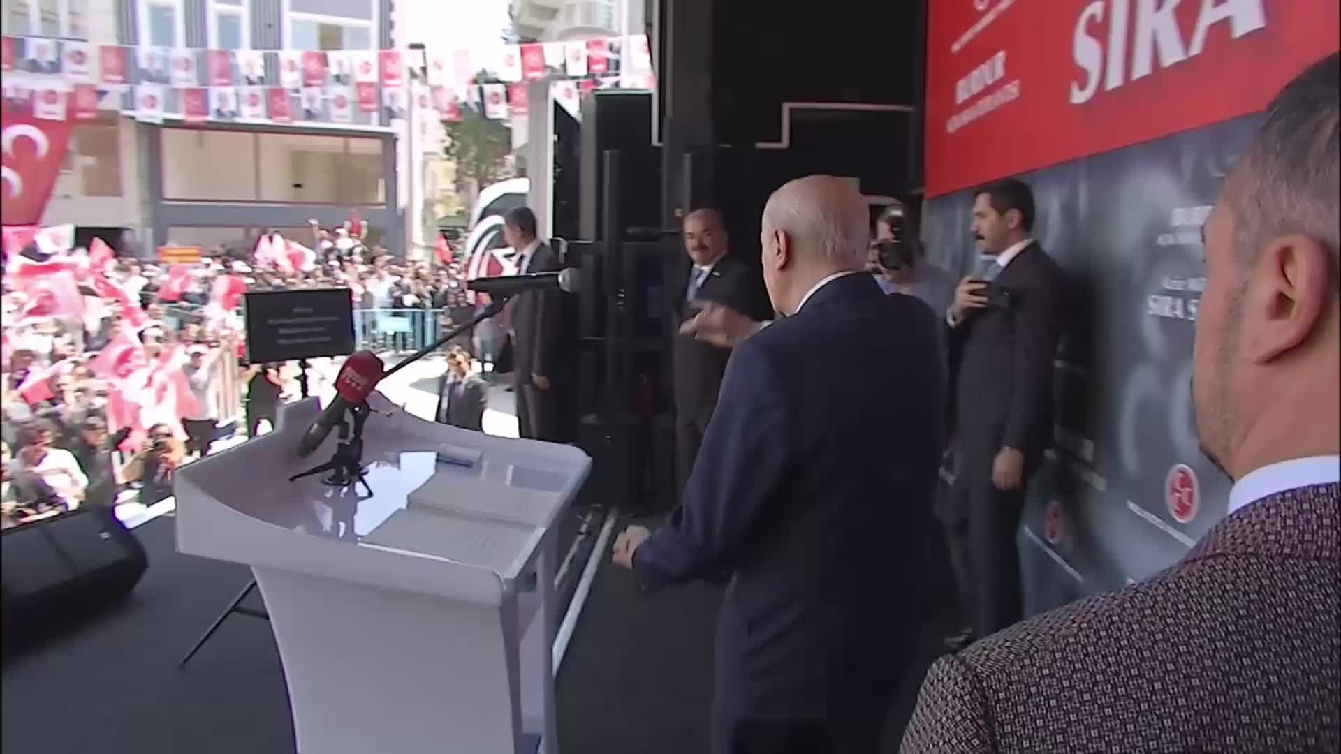 DEVLET BAHÇELİ, BURDUR'DA: "YARIN FİTNECİLER, ŞEYTANİ PLANLAR, SAHTE DEMOKRATLAR, KARANLIK SENARİSTLER KAYBEDECEK"