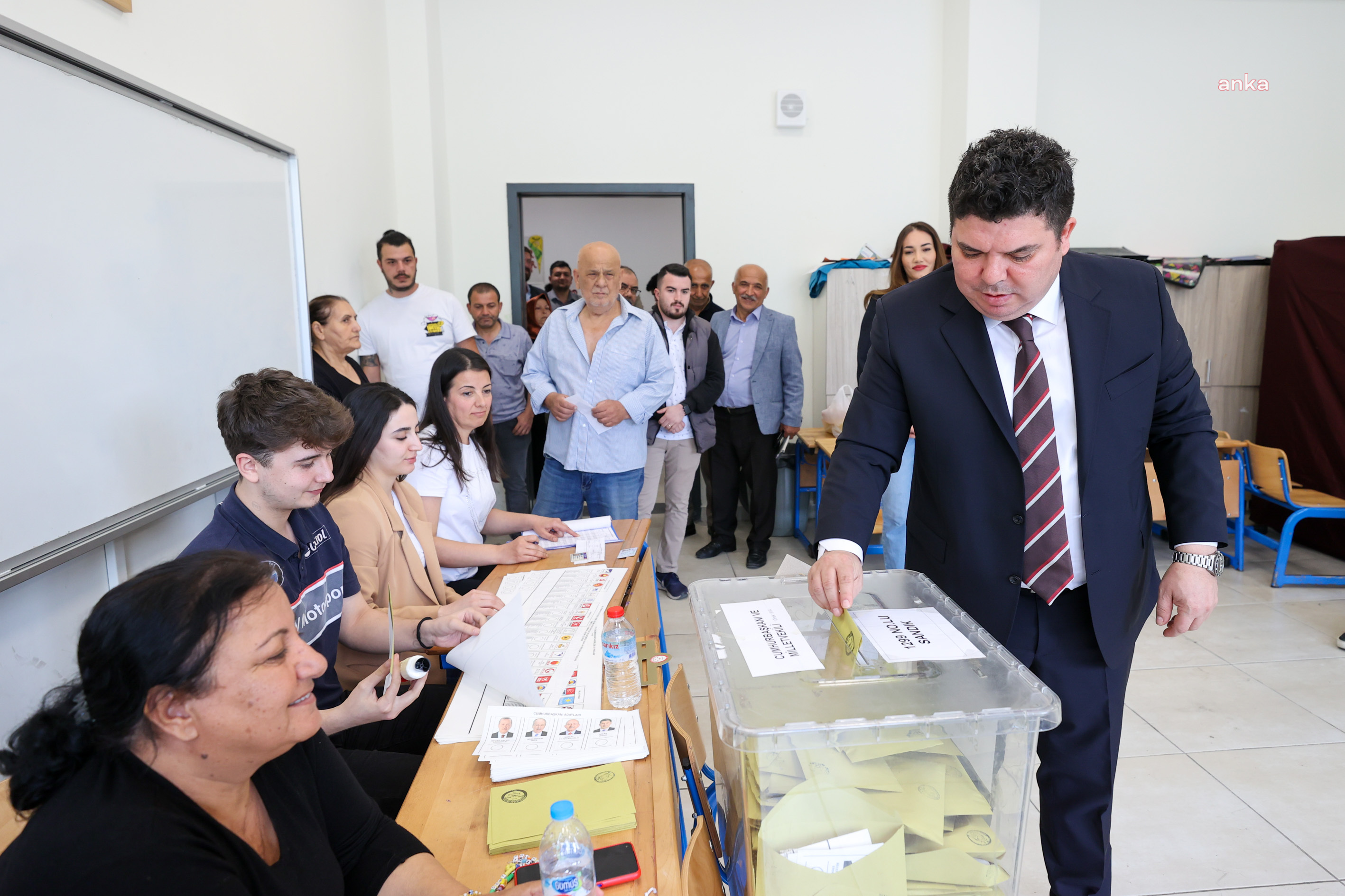 BUCA BELEDİYE BAŞKANI KILIÇ, OYUNU KULLANDI