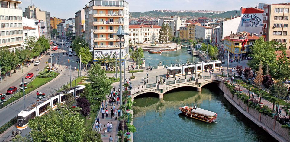 ESKİŞEHİR'DE 65 YAŞ VE ÜSTÜ İÇİN YENİ YASAKLAR